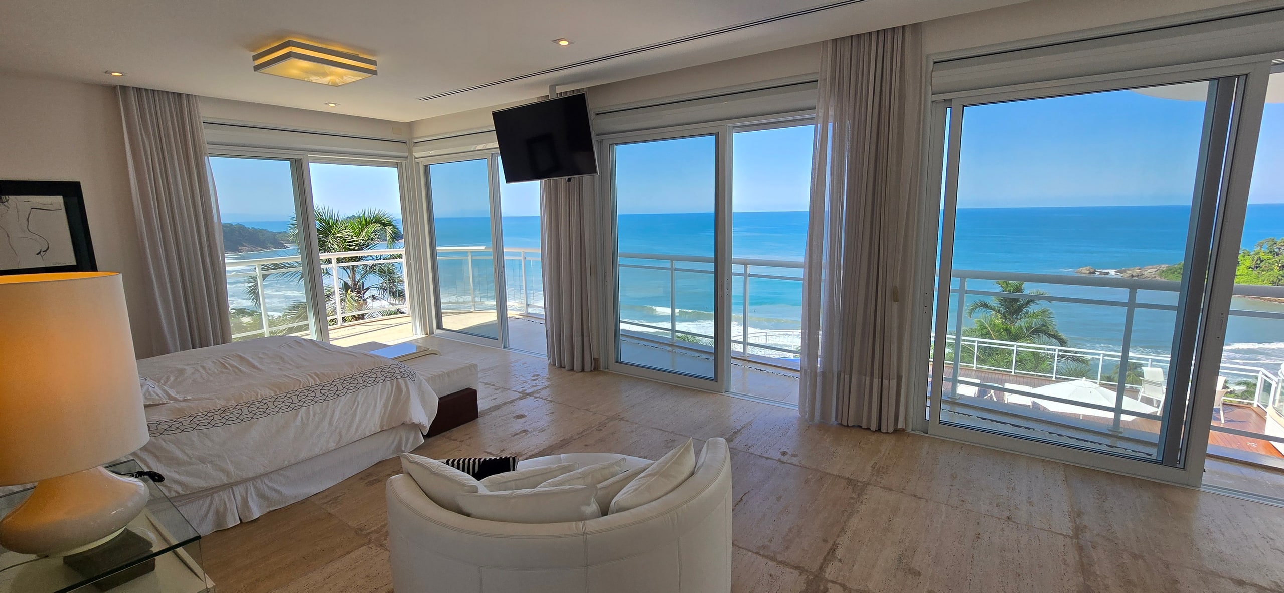 Casa no Condomínio Tijucopava Guarujá — Villa 201