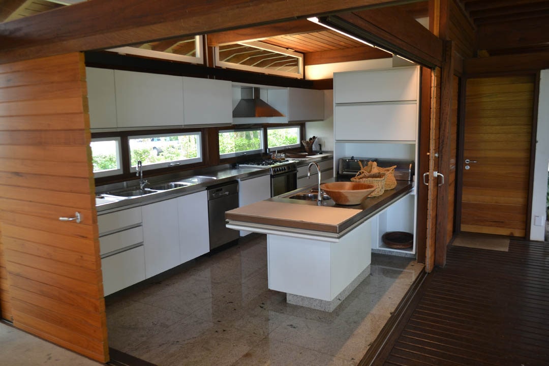 Casa Pé na Areia Condominio Iporanga Guaruja