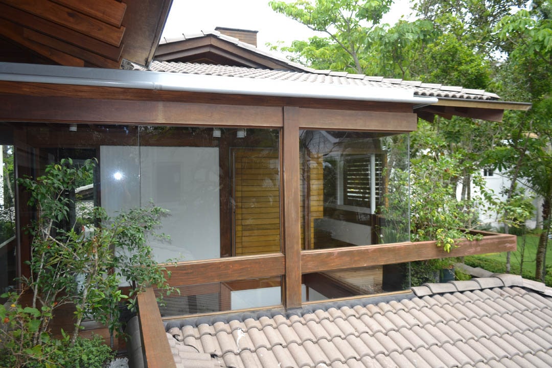 Casa Pé na Areia Condominio Iporanga Guaruja
