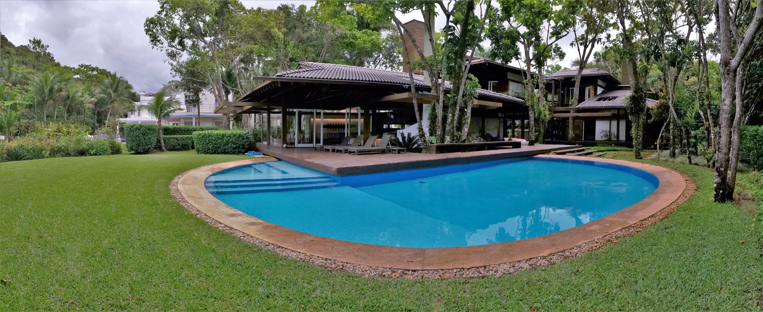 Casa Pé na Areia Condominio Iporanga Guaruja
