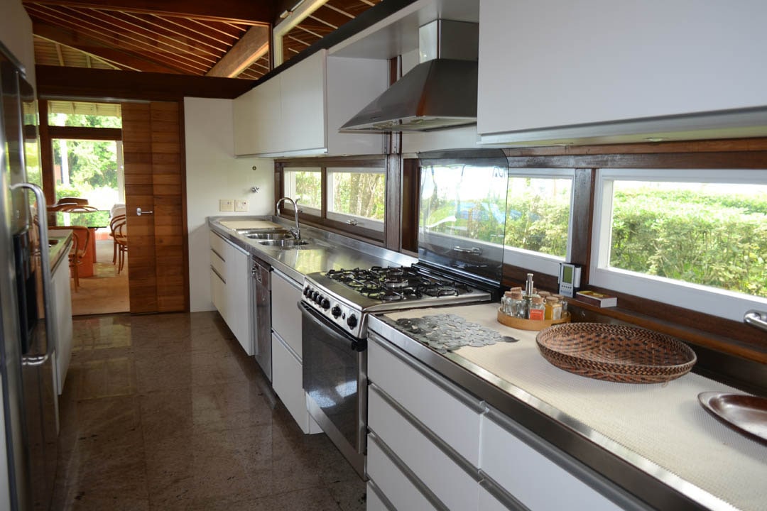 Casa Pé na Areia Condominio Iporanga Guaruja