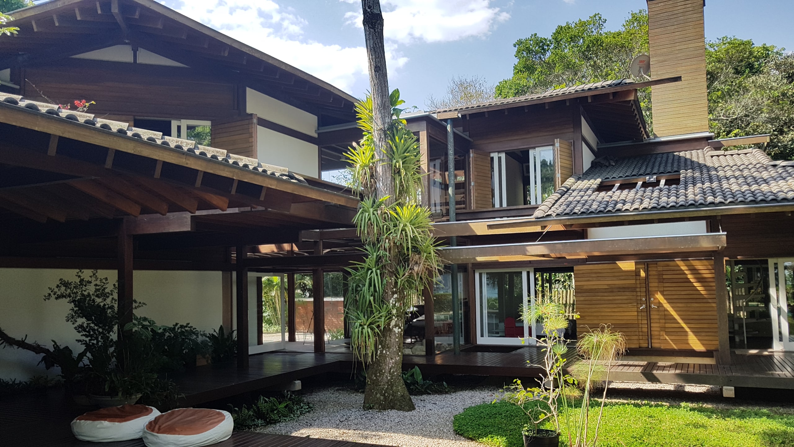 Casa Pé na Areia Condominio Iporanga Guaruja