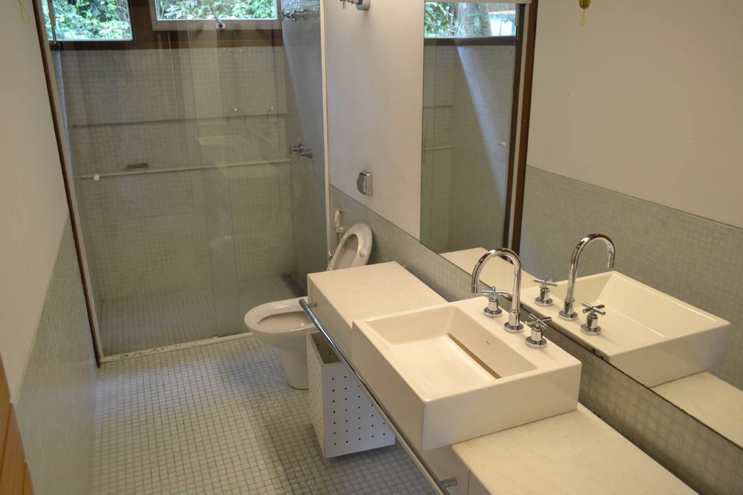 Casa Pé na Areia Condominio Iporanga Guaruja