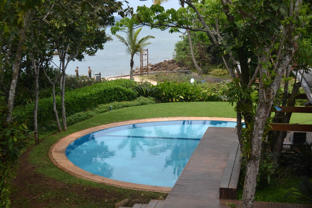 Casa Pé na Areia Condominio Iporanga Guaruja