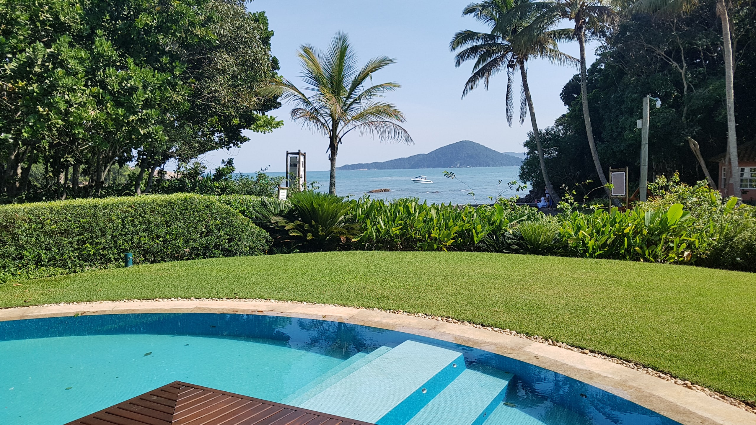 Casa Pé na Areia Condominio Iporanga Guaruja