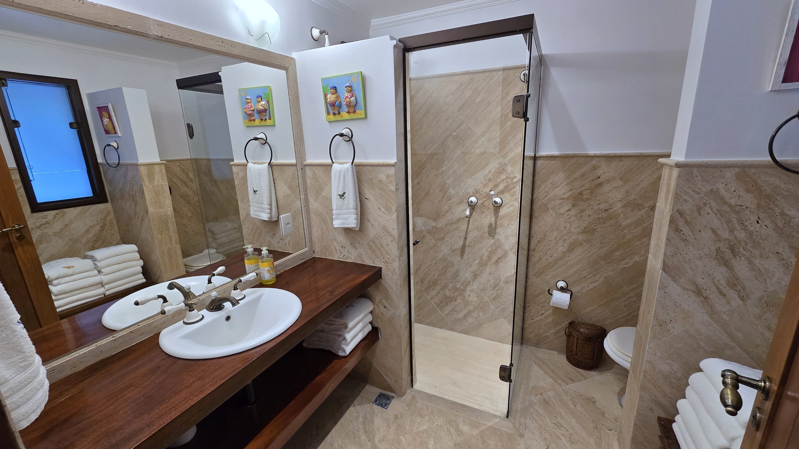 Casa Pé na Areia Aluguel Condominio Iporanga Guarujá