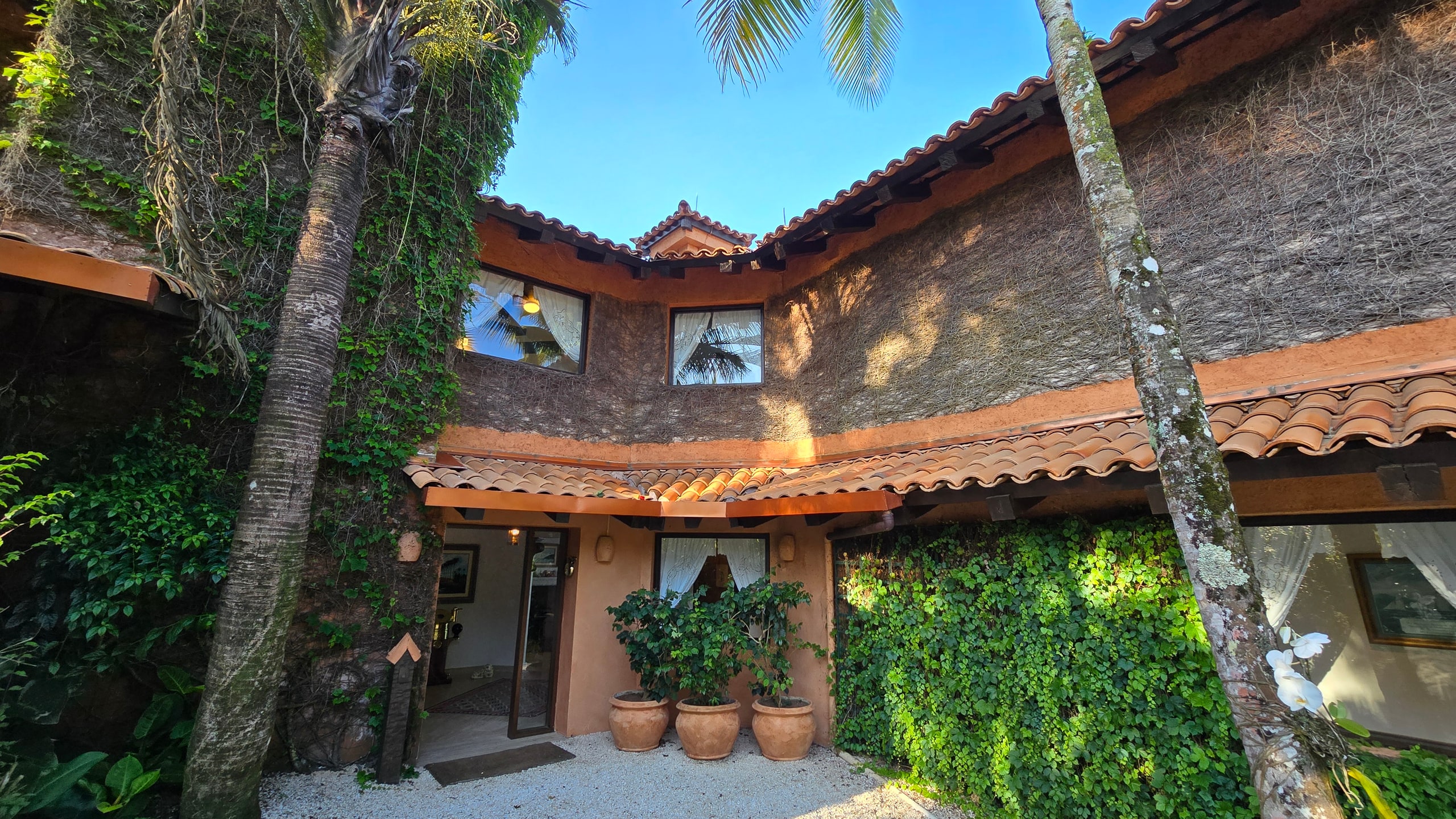 Casa no Condomínio Iporanga Guarujá — Villa 498