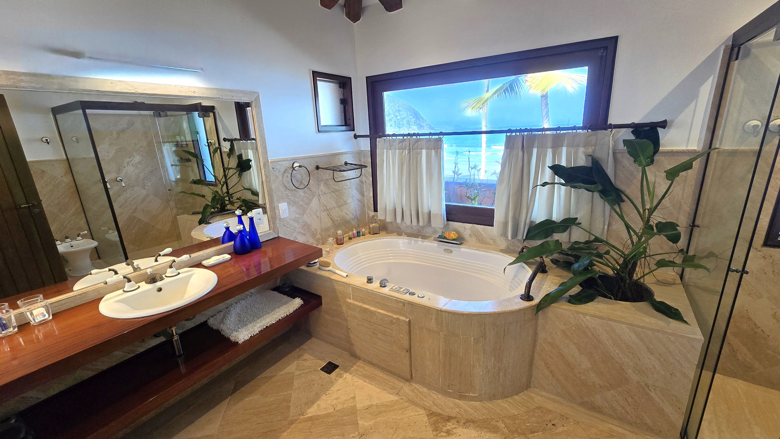 Casa Pé na Areia Aluguel Condominio Iporanga Guarujá
