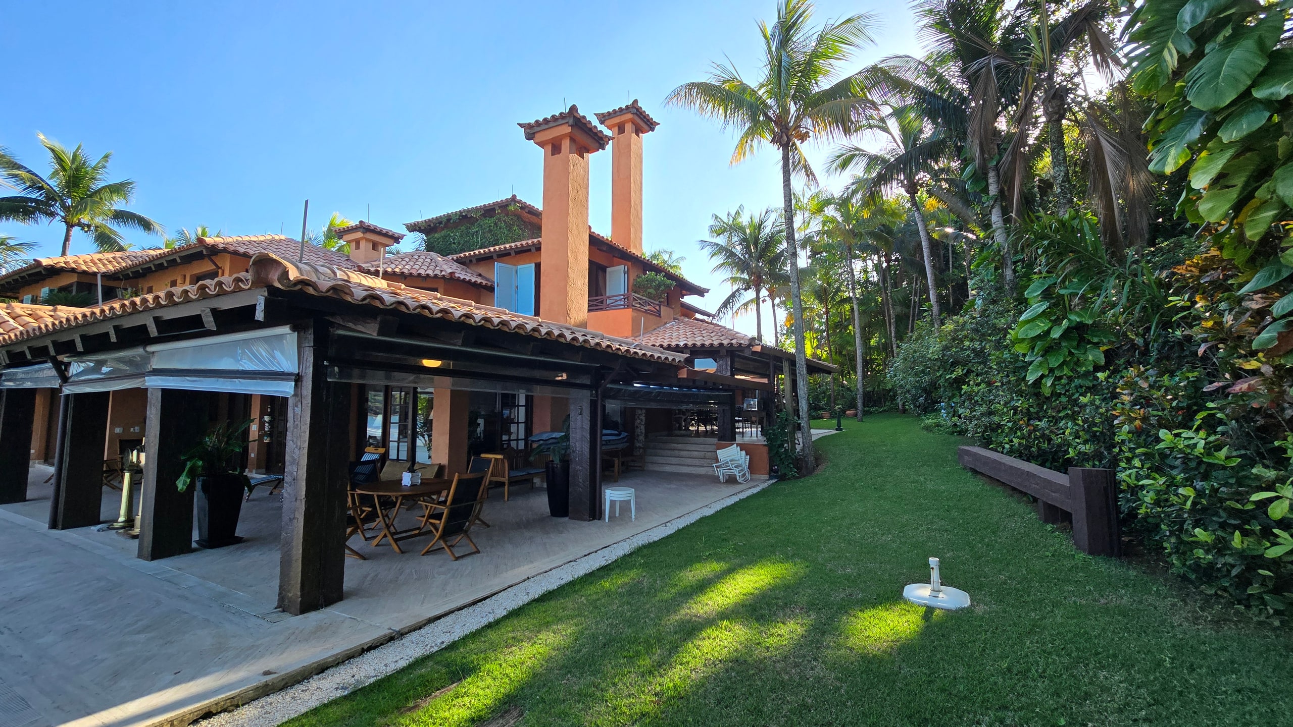Casa Pé na Areia Aluguel Condominio Iporanga Guarujá