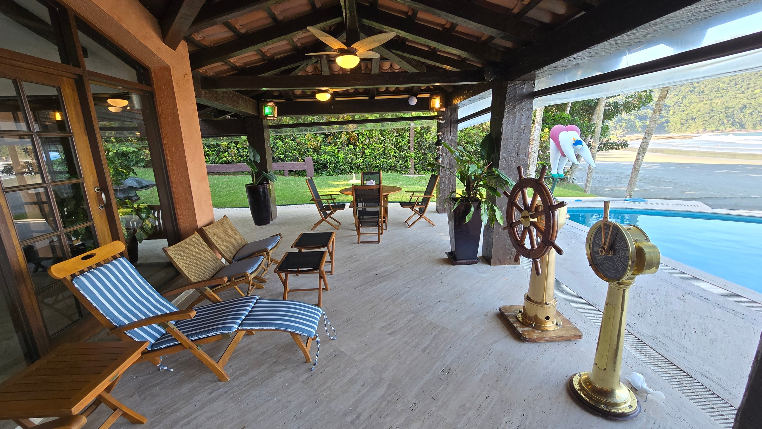 Casa Pé na Areia Aluguel Condominio Iporanga Guarujá