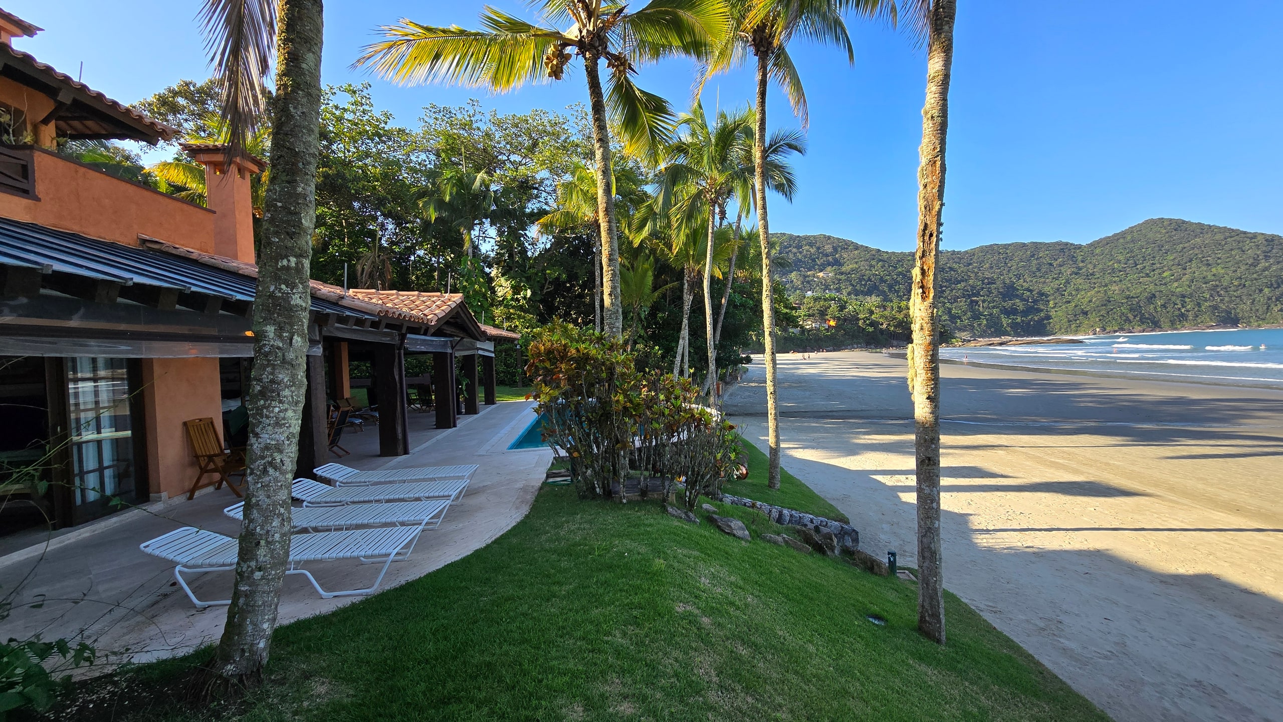 Casa Pé na Areia Aluguel Condominio Iporanga Guarujá