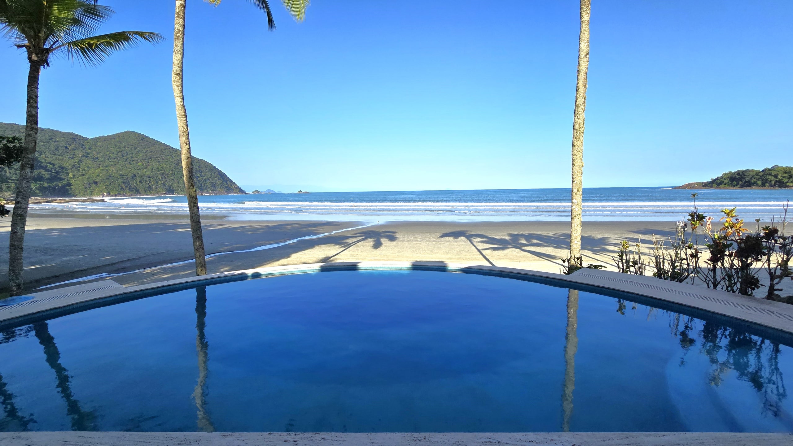 Casa Pé na Areia Aluguel Condominio Iporanga Guarujá