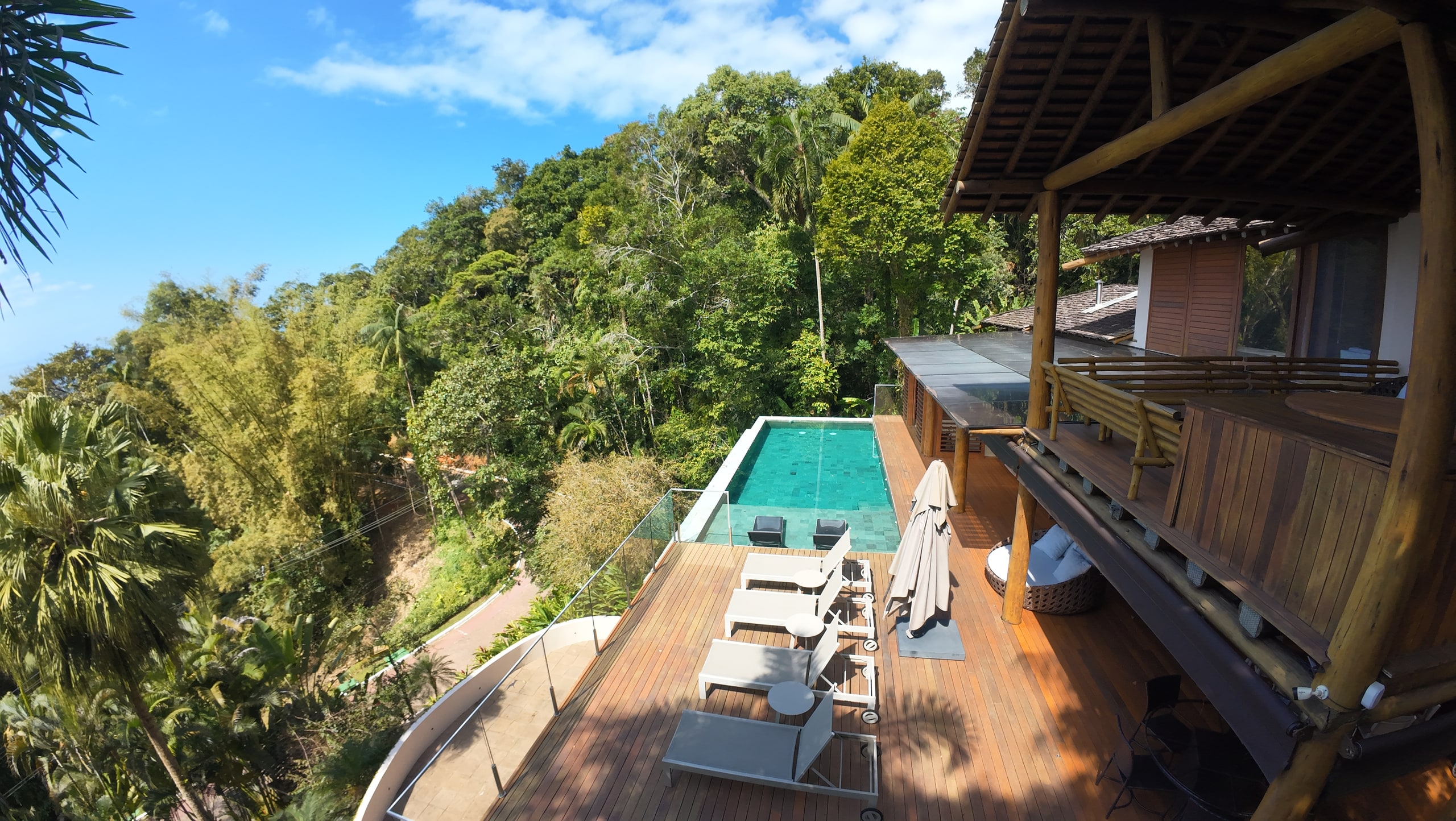 Casa no Condomínio Tijucopava Guarujá — Villa 205