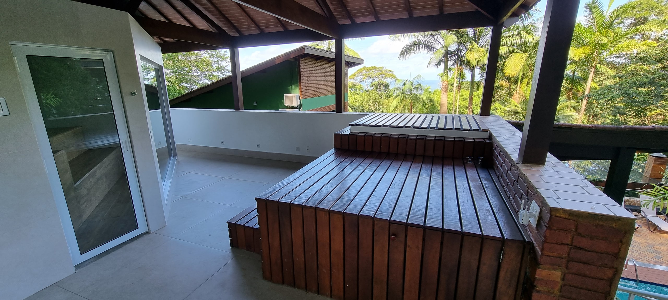 Imóvel no Condomínio Sítio São Pedro no Guarujá Locação e Venda