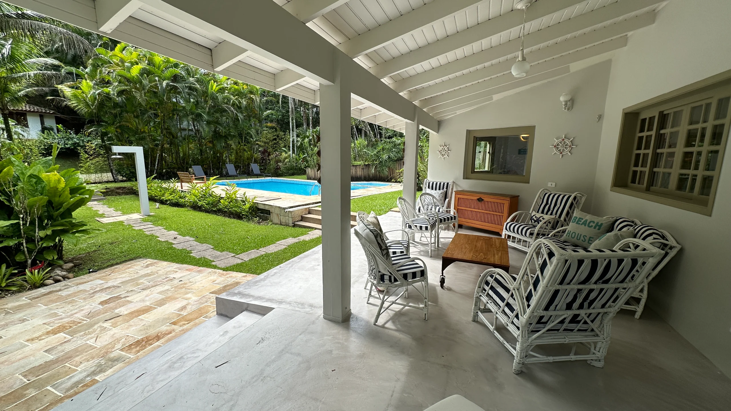 Casa no Condomínio Iporanga Guarujá — Villa 449