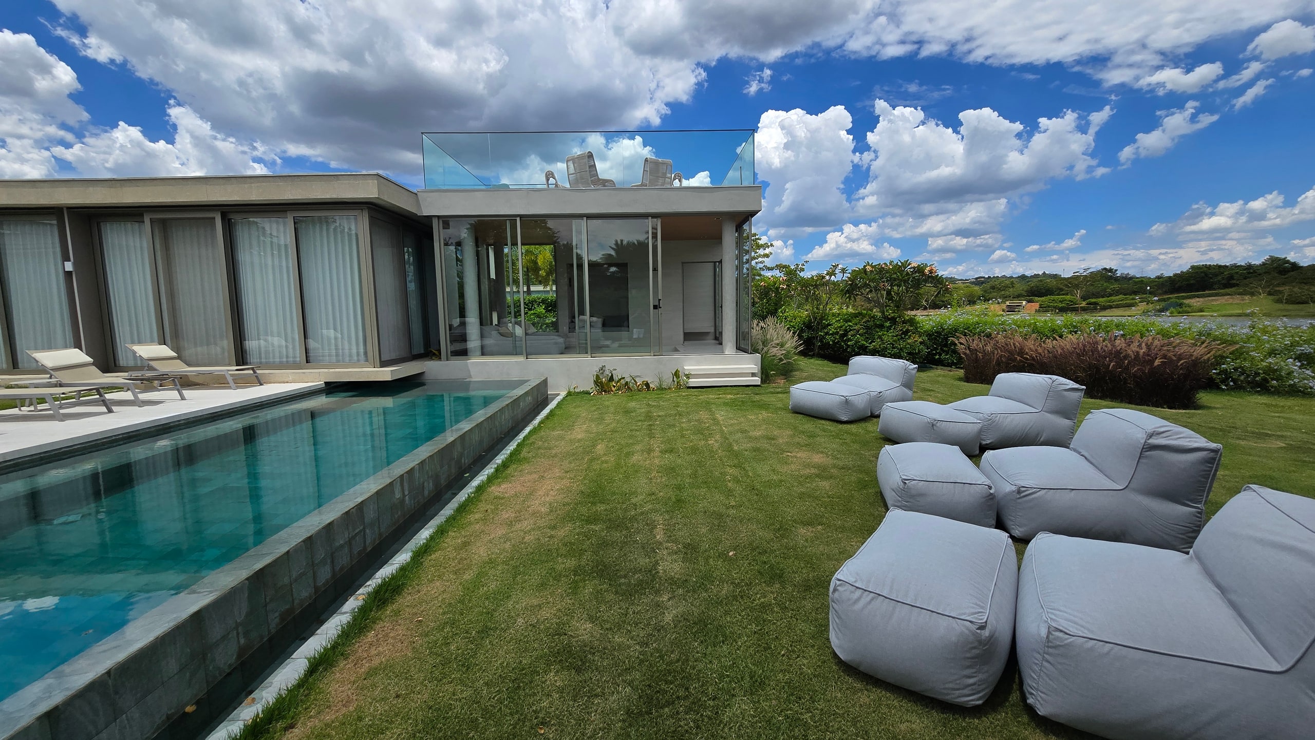 Casa Frente Lago a Venda na Fazenda Boa Vista
