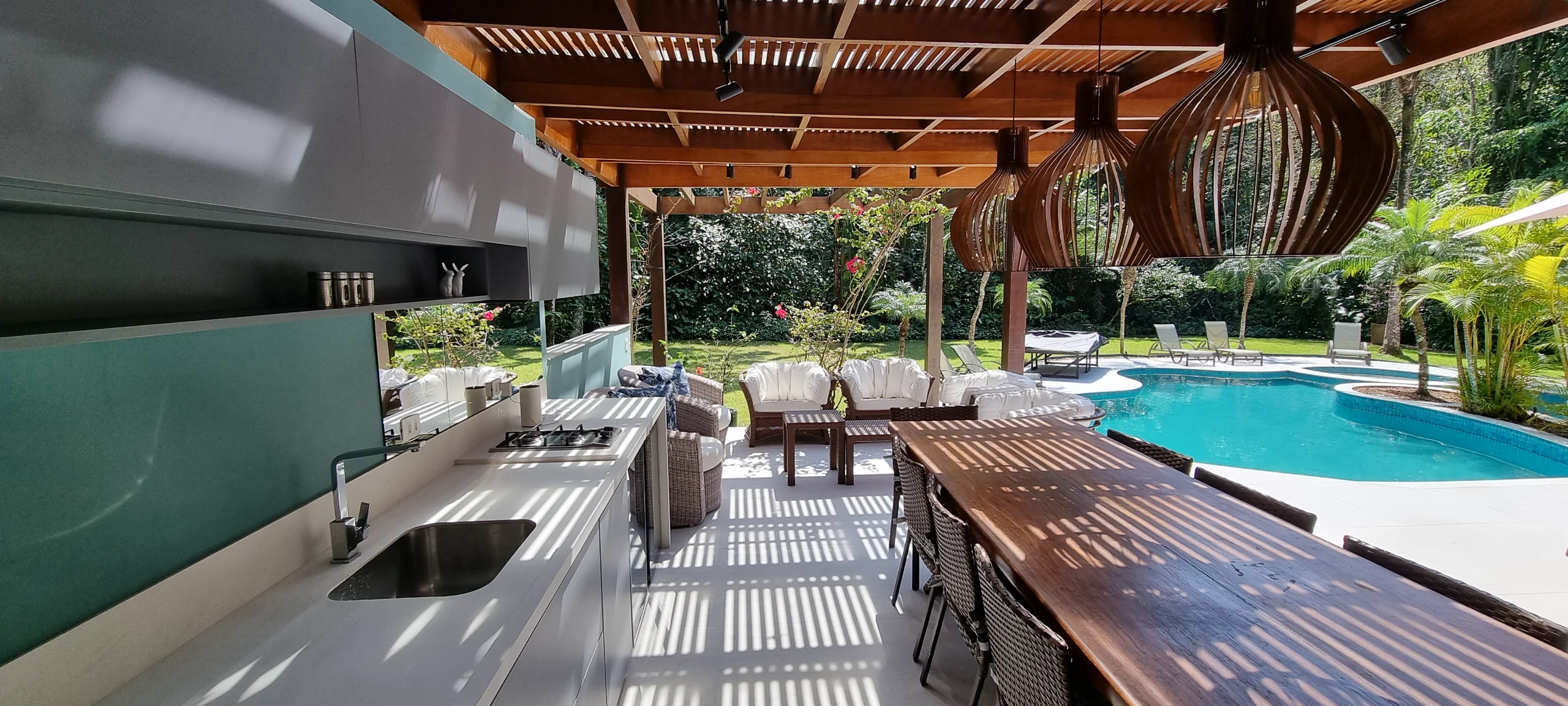Aluguel Temporada no Condominio Iporanga em Guarujá