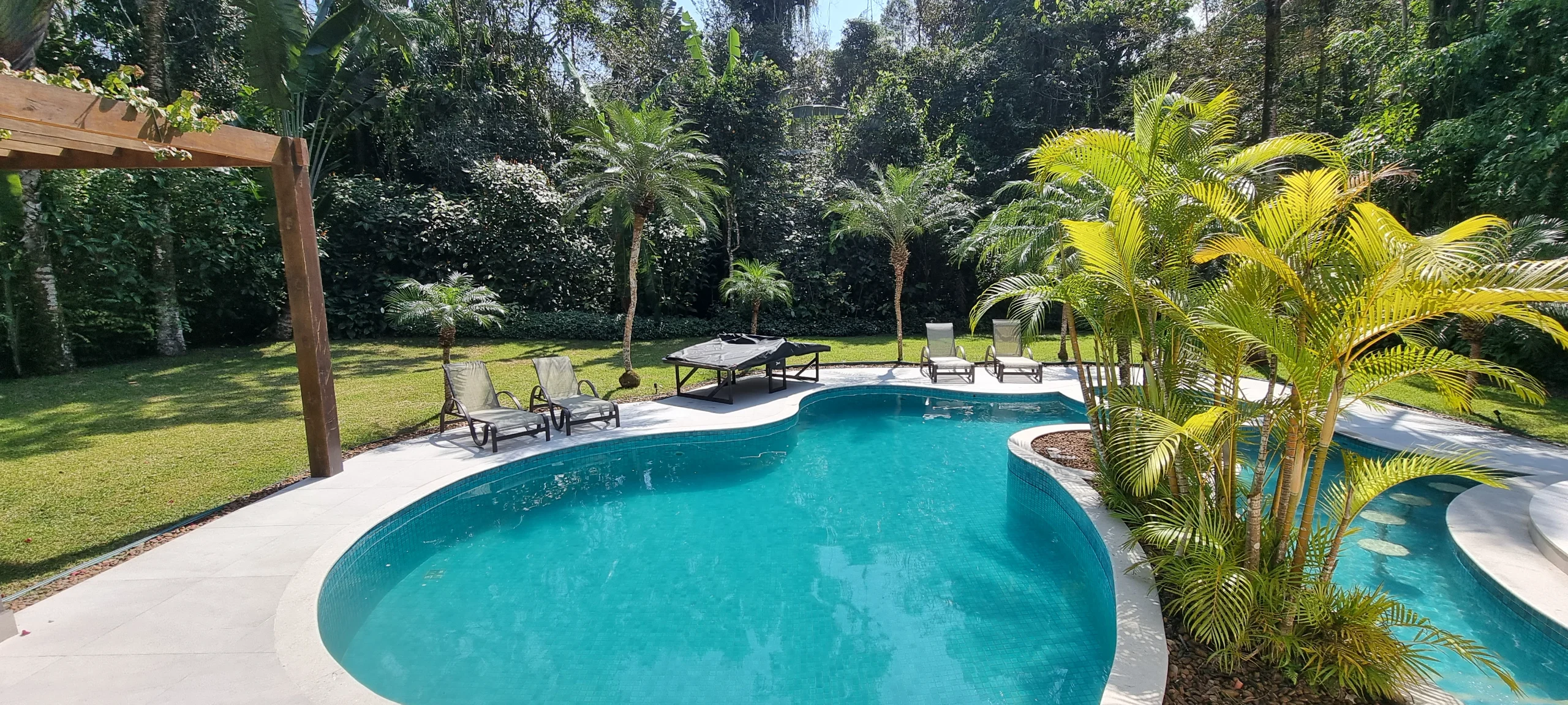 Aluguel Temporada no Condominio Iporanga em Guarujá