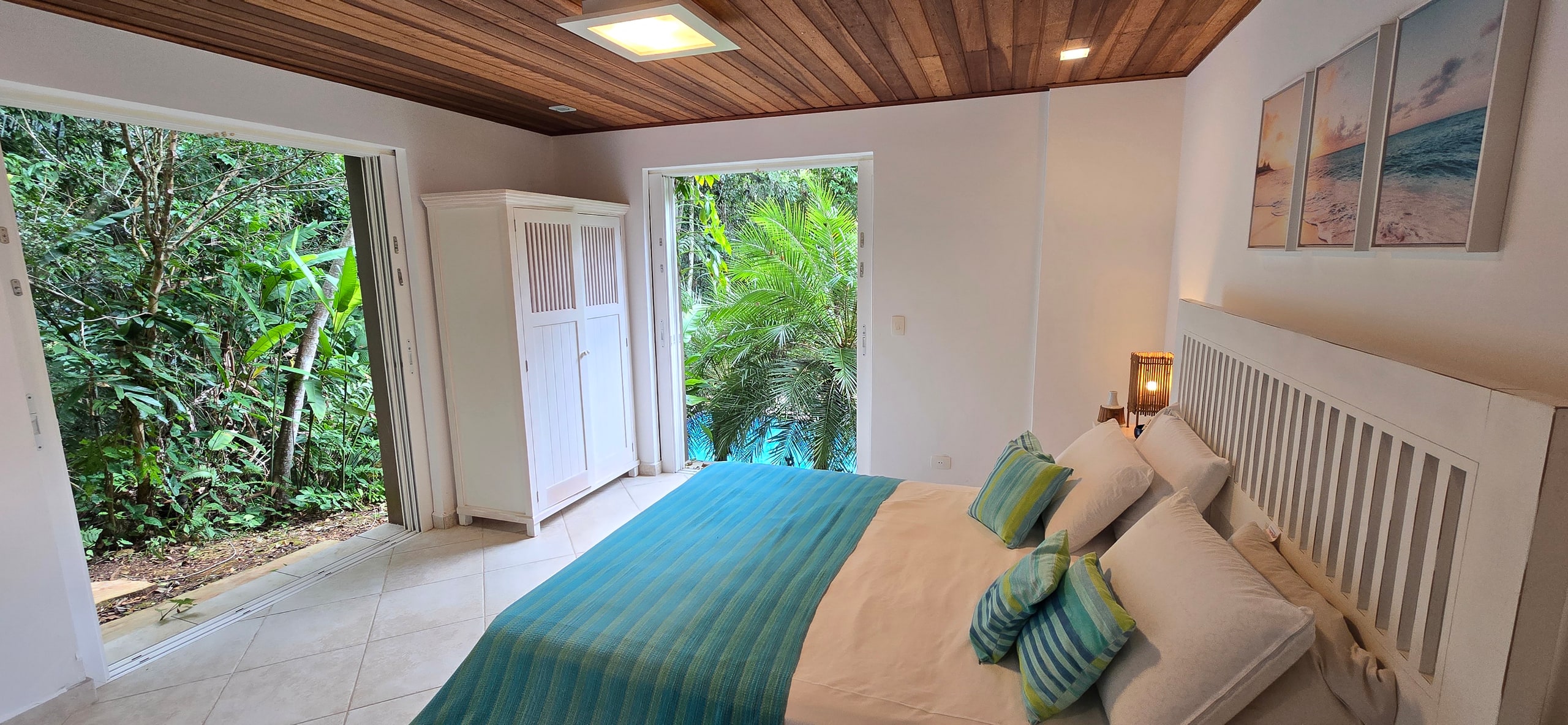Imoveis no Condominio Iporanga Venda e Locação Praia de Iporanga no Guarujá