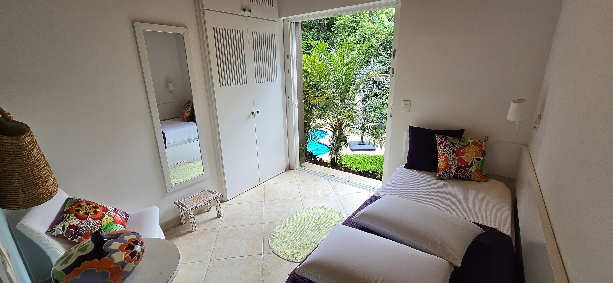 Imoveis no Condominio Iporanga Venda e Locação Praia de Iporanga no Guarujá