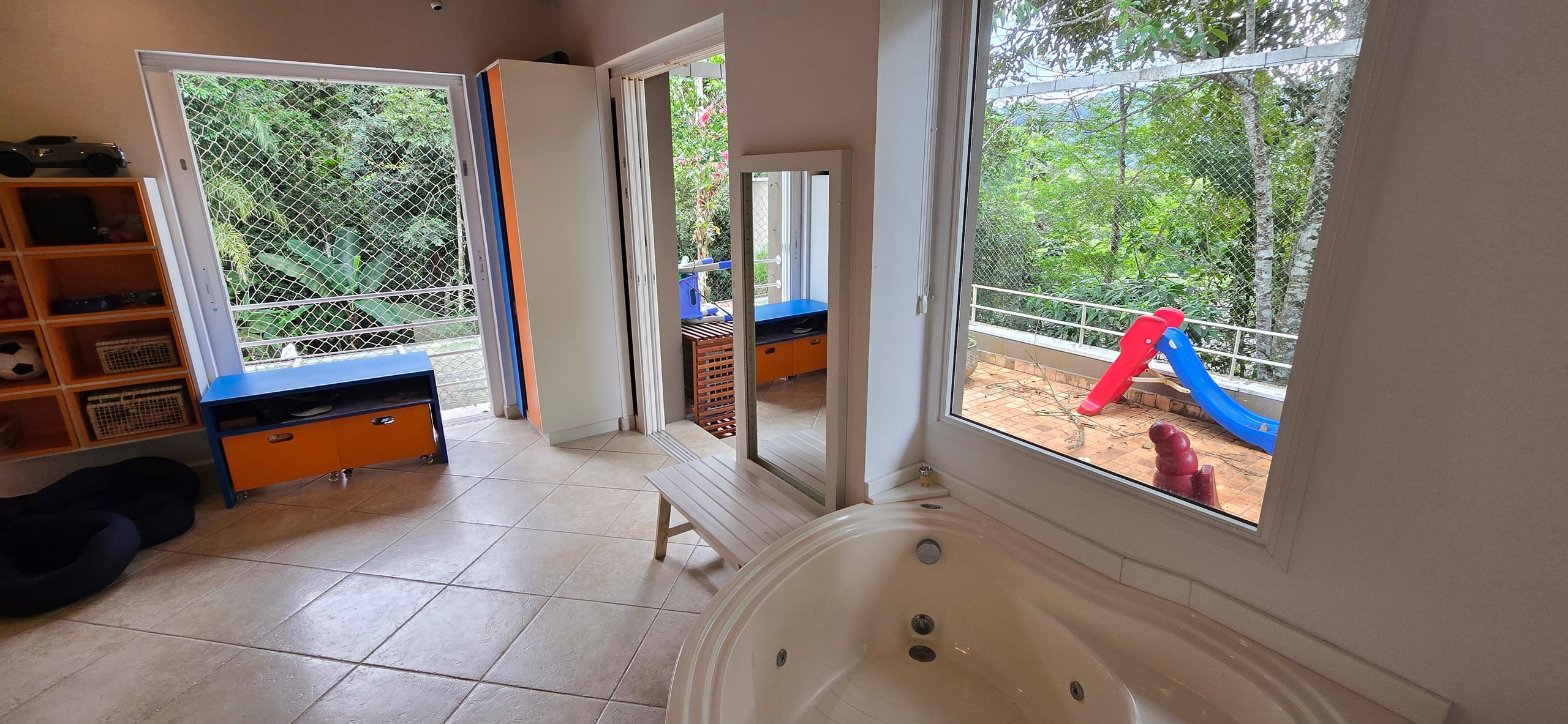 Imoveis no Condominio Iporanga Venda e Locação Praia de Iporanga no Guarujá