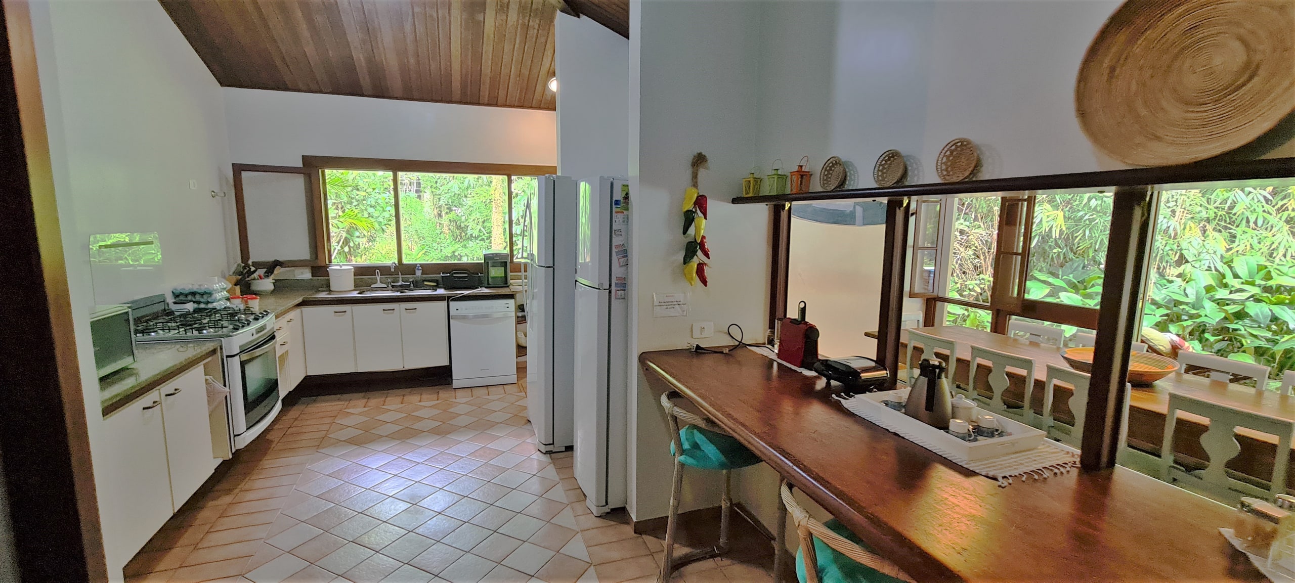 Casa proxima a Praia de Iporanga Condominio Iporanga Guaruja