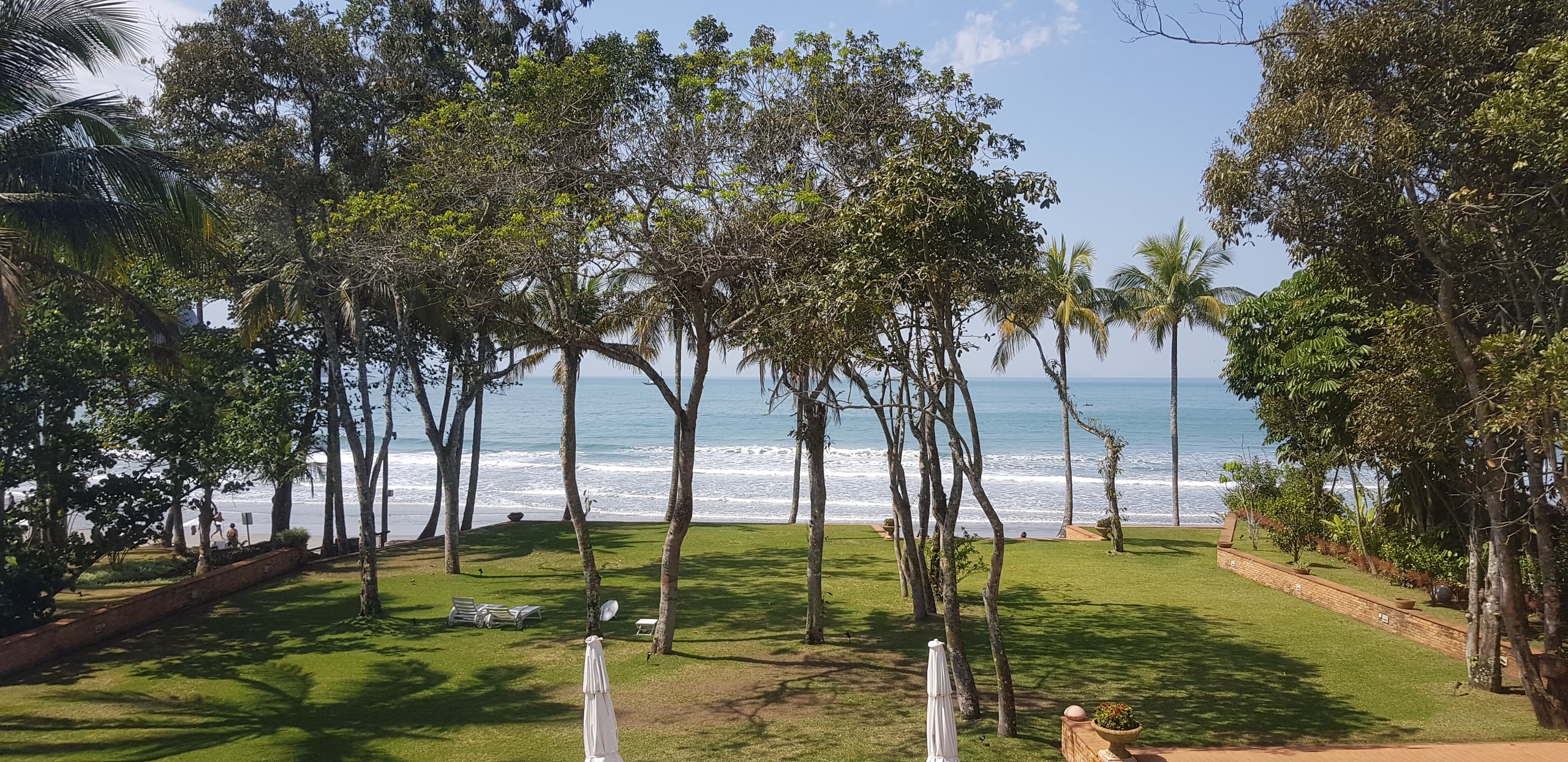 Casa Pé na Areia Condominio Iporanga