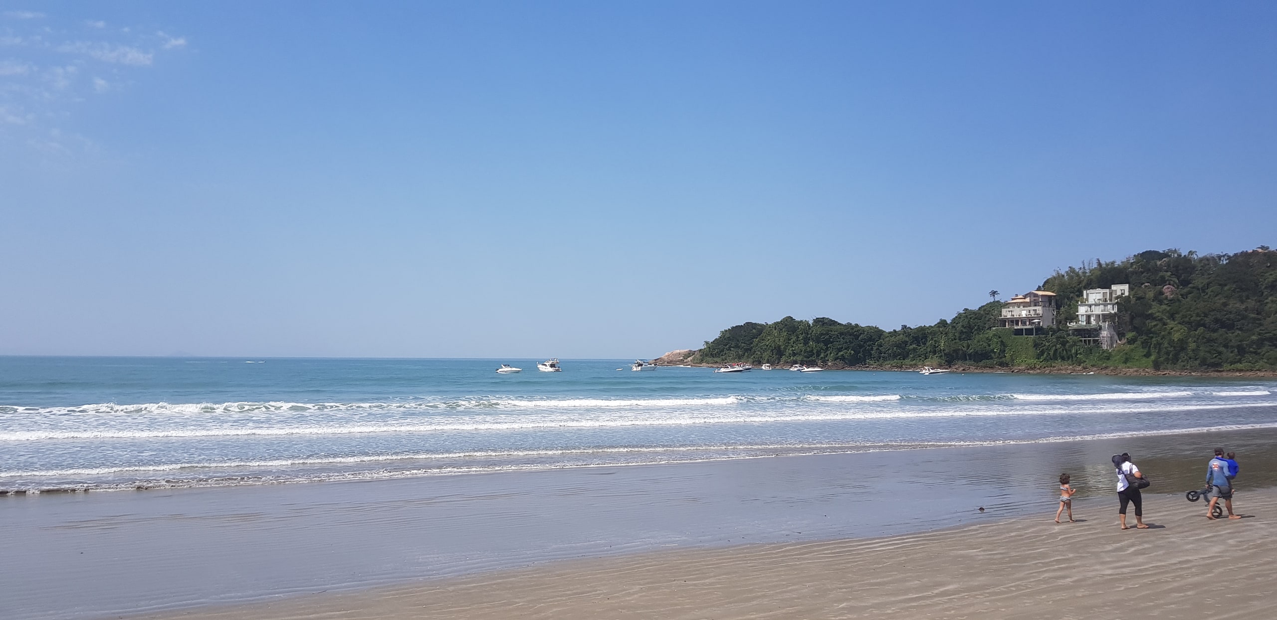 Casa Pé na Areia Condominio Iporanga