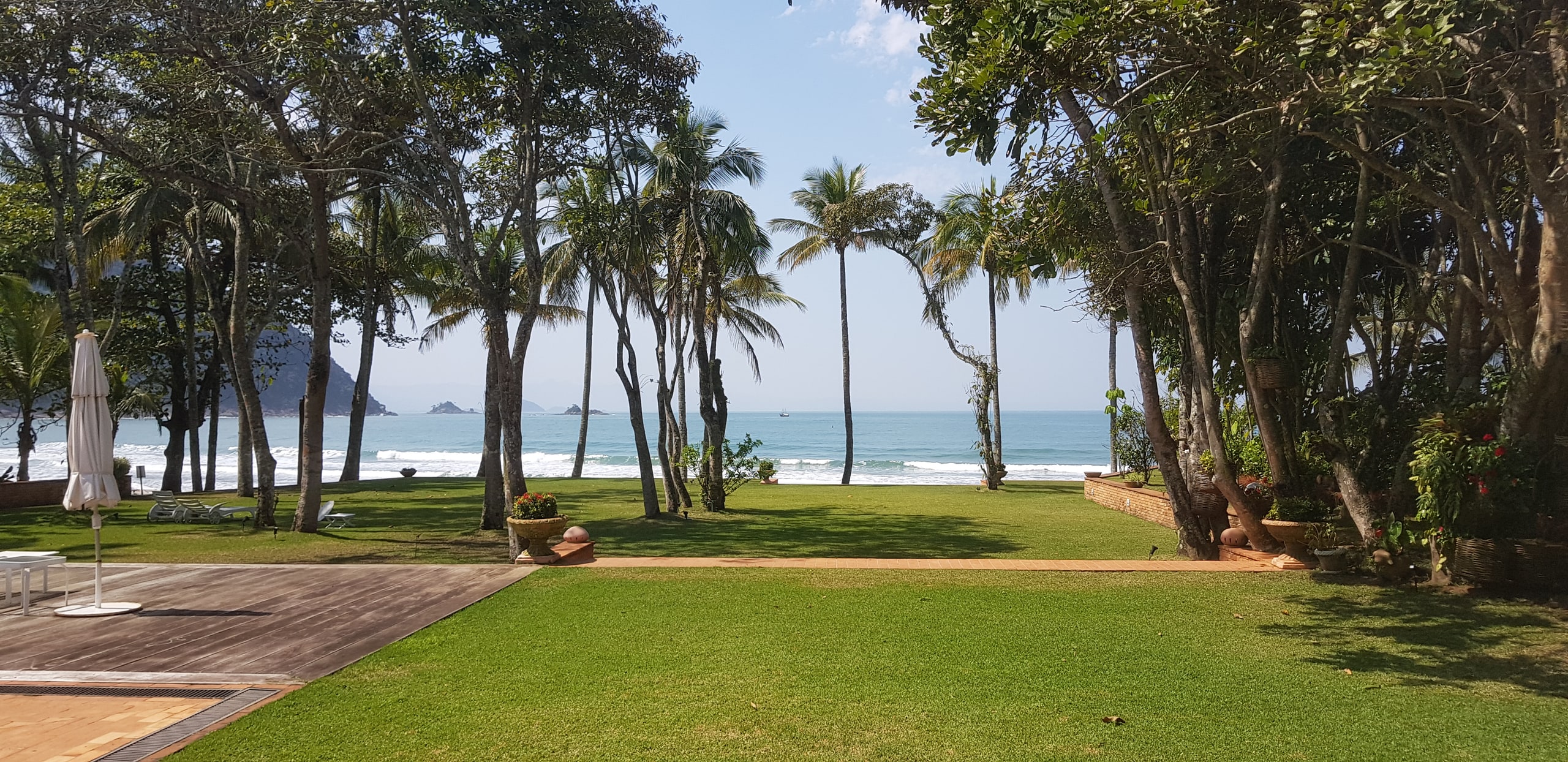 Casa Pé na Areia Condominio Iporanga