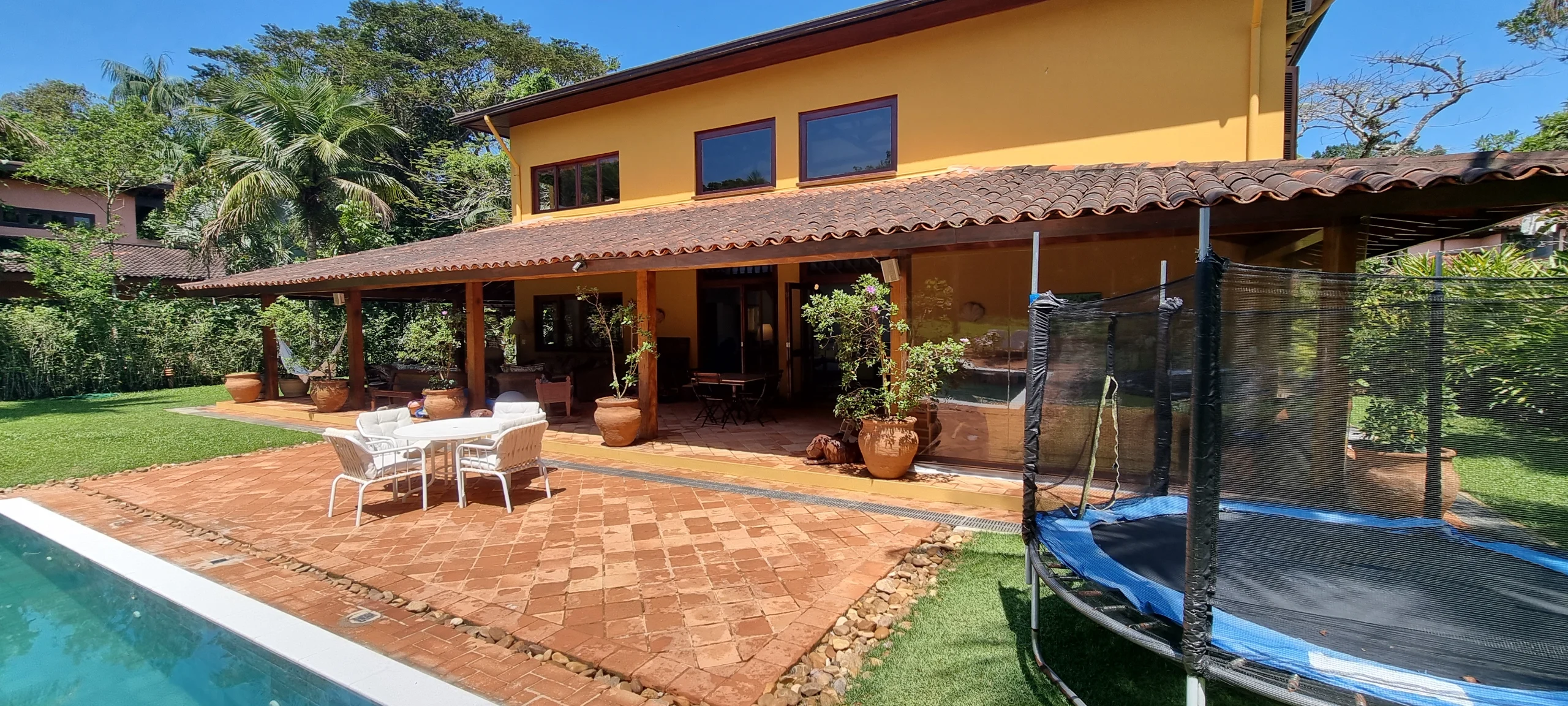 Aluguel Temporada Condominio Iporanga Praia de Iporanga Guaruja