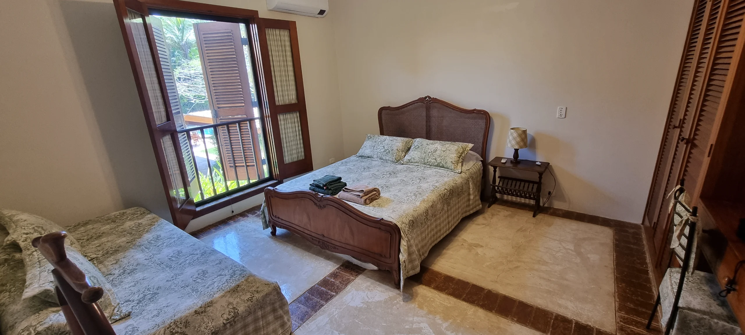 Aluguel Temporada Condominio Iporanga Praia de Iporanga Guaruja