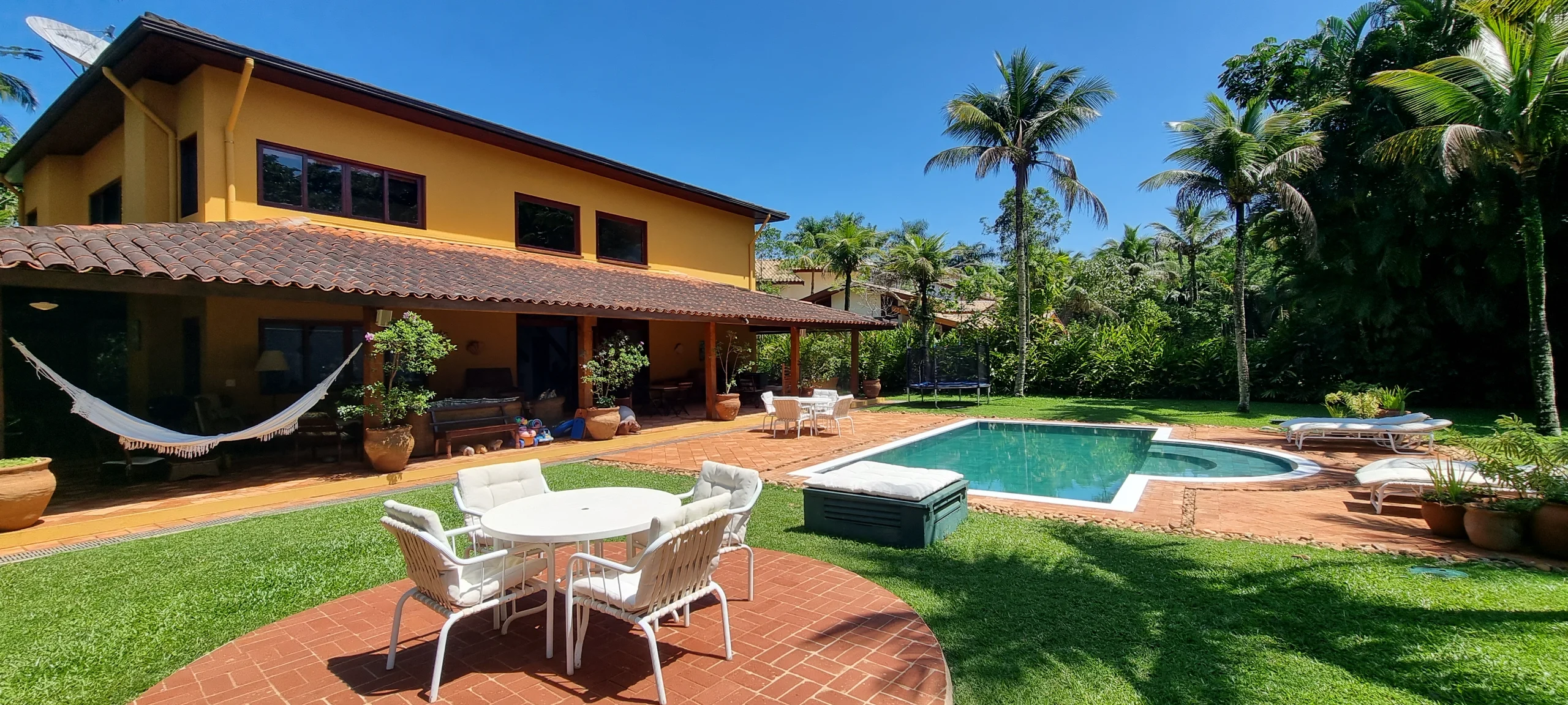 Aluguel Temporada Condominio Iporanga Praia de Iporanga Guaruja