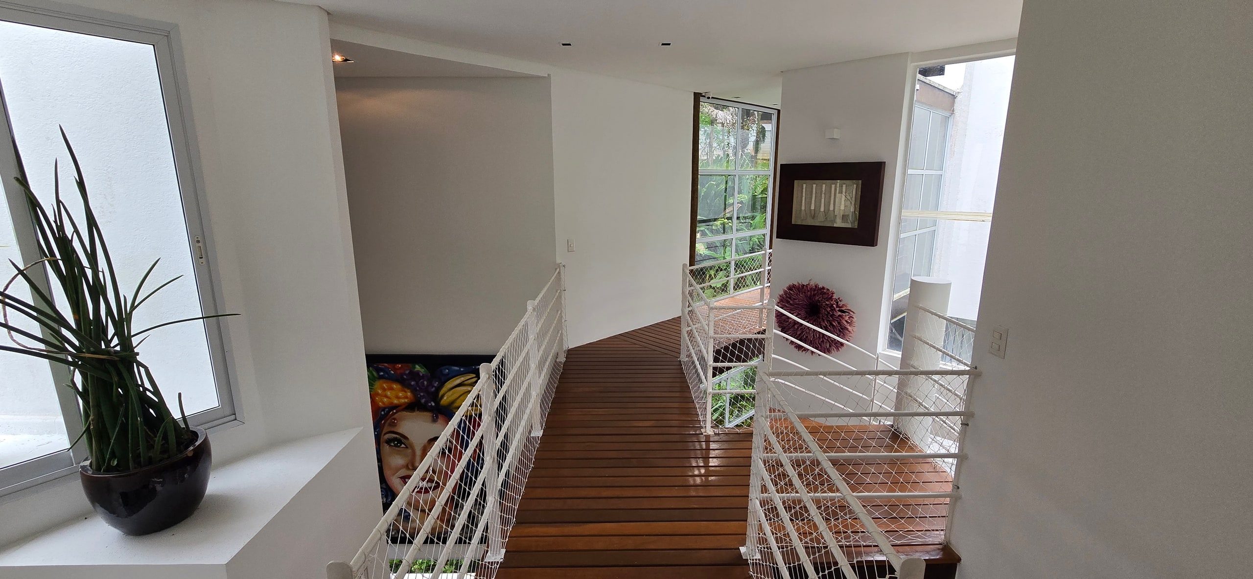 Imóveis a Venda no Condominio Iporanga Guarujá