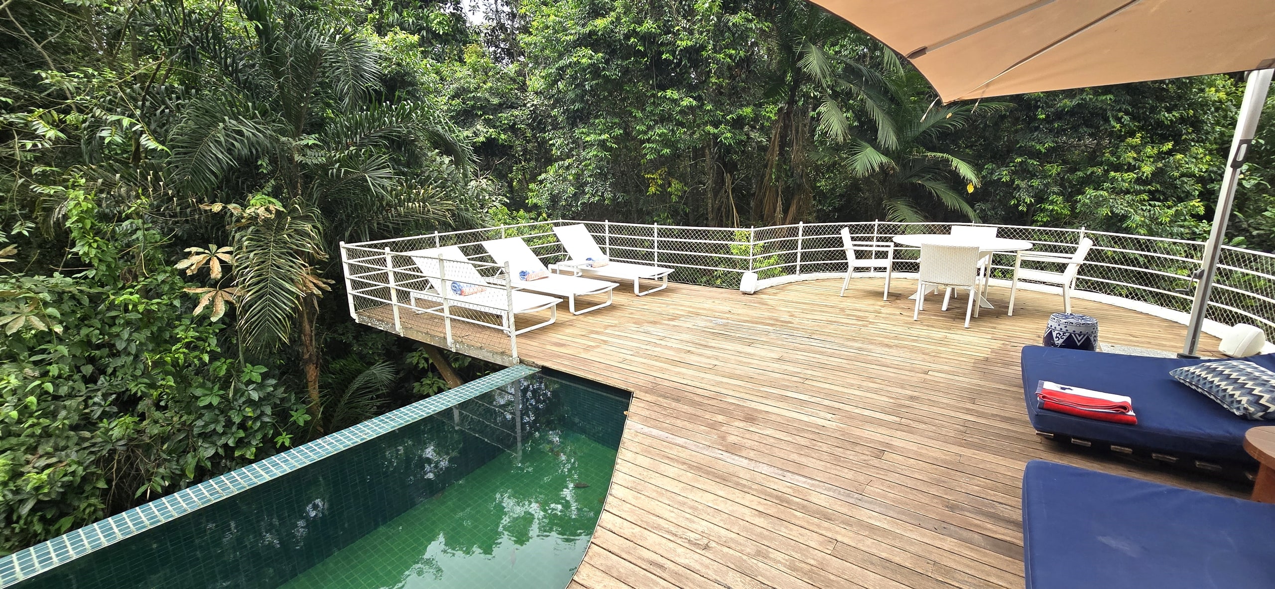 Imóveis a Venda no Condominio Iporanga Guarujá