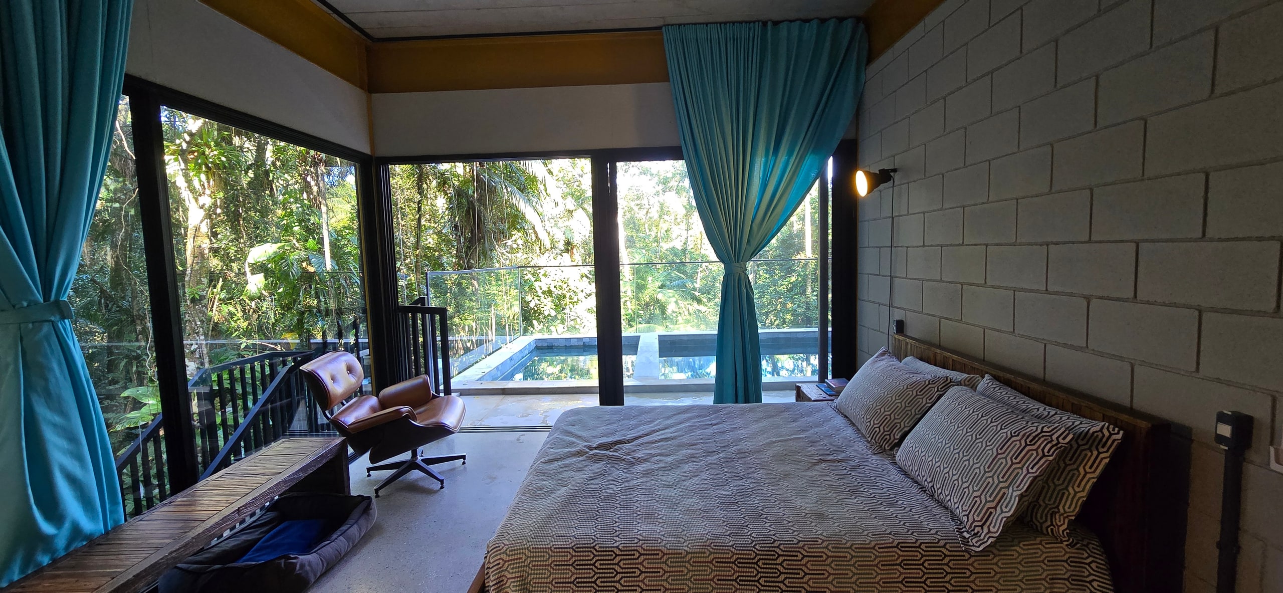 Casa no Condomínio Iporanga na Praia de Iporanga