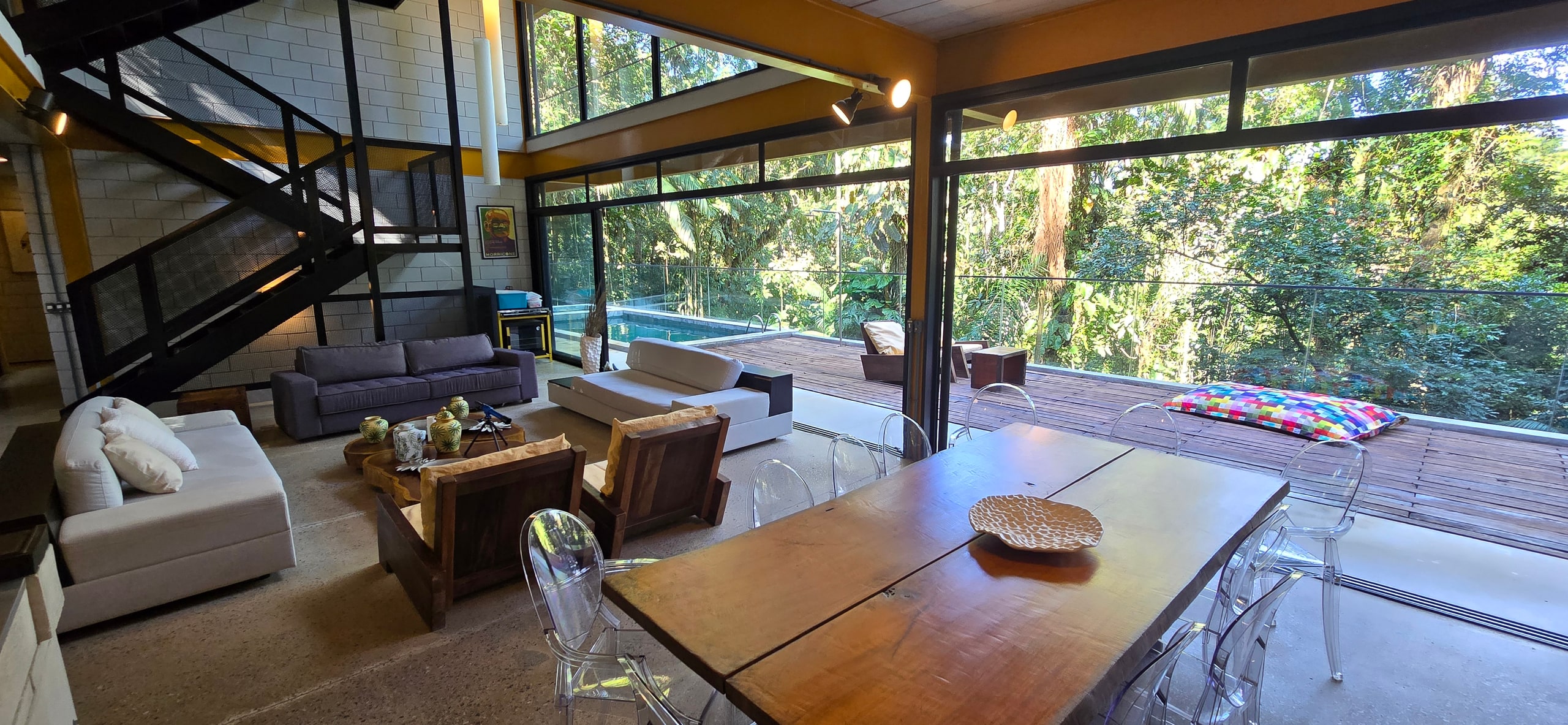 Casa no Condomínio Iporanga na Praia de Iporanga