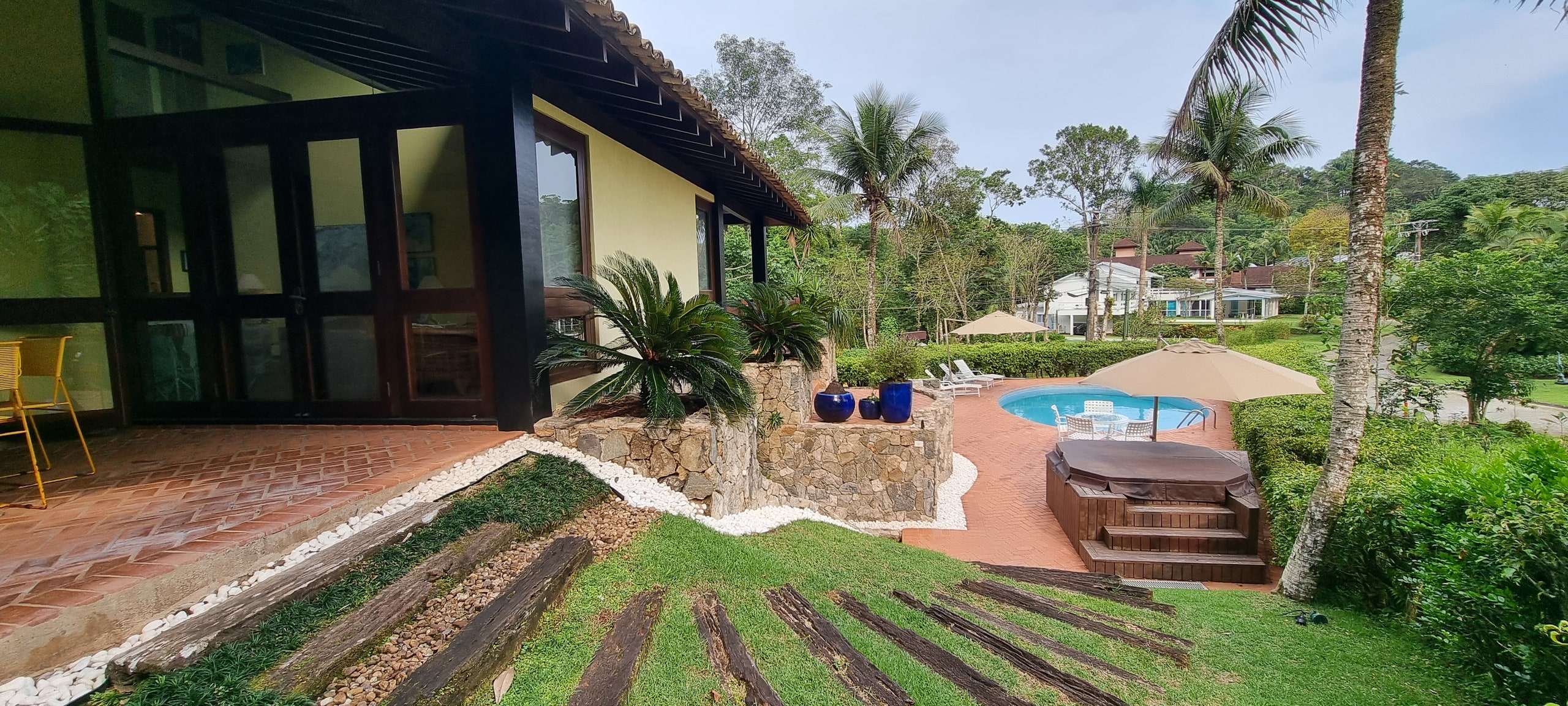 Imóvel no Condominio Iporanga Locação