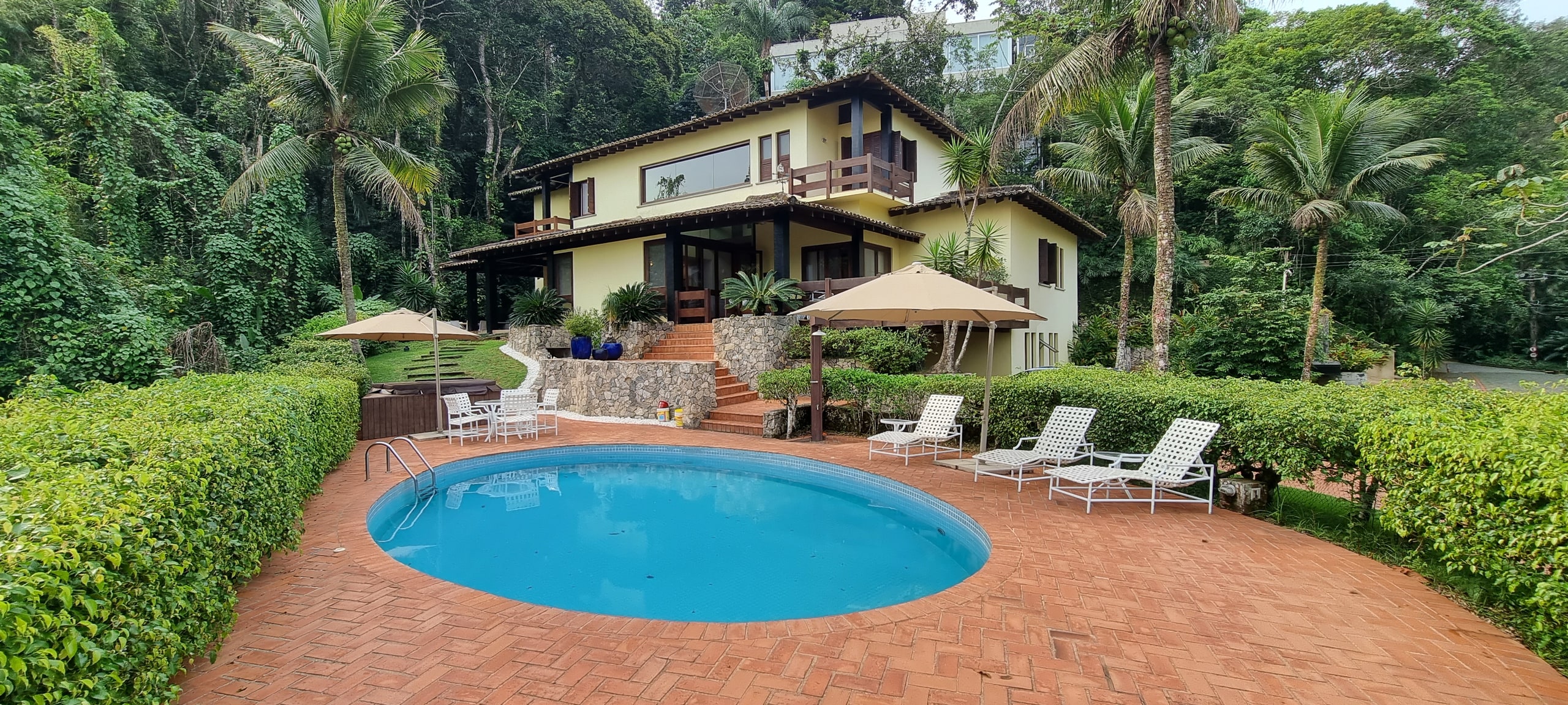 Imóvel no Condominio Iporanga Locação
