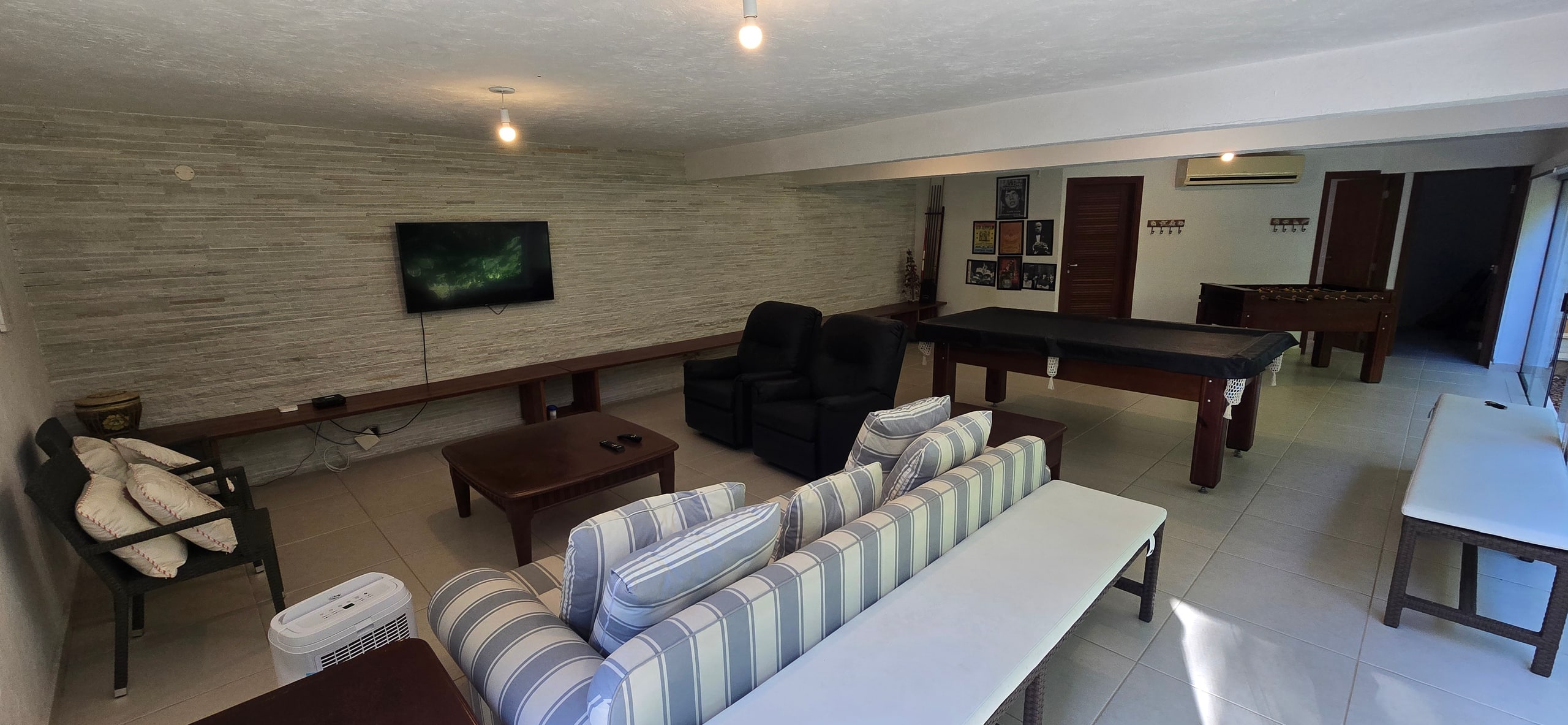 Imóveis no Condomínio Iporanga no Guarujá