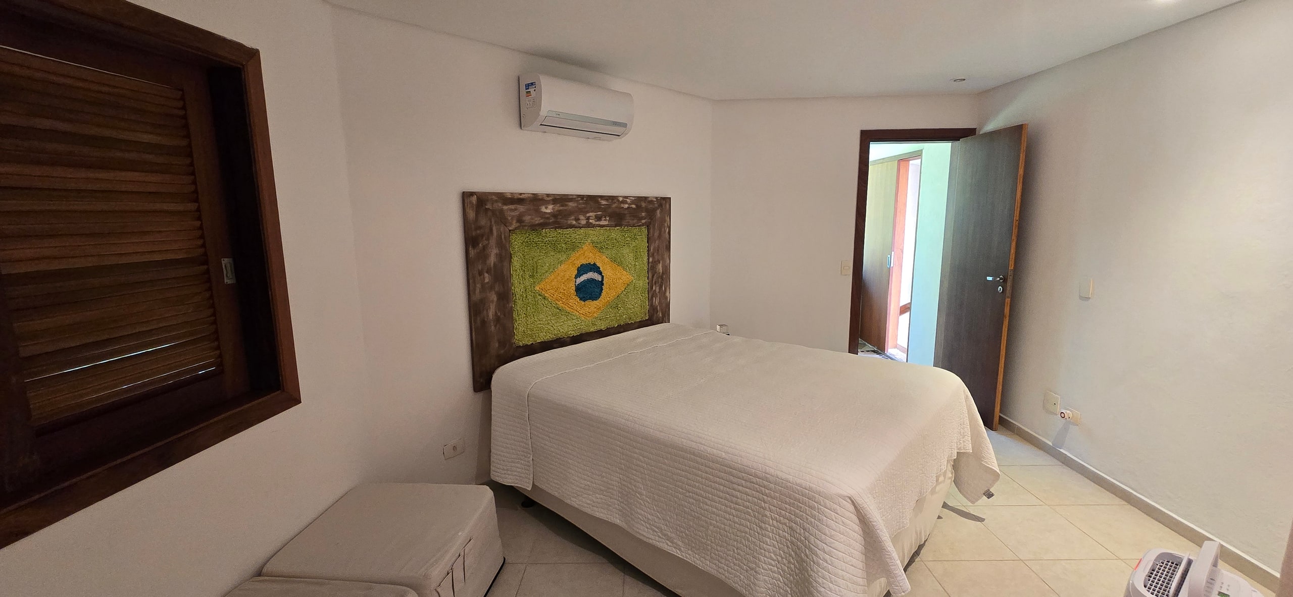 Imóveis no Condomínio Iporanga no Guarujá