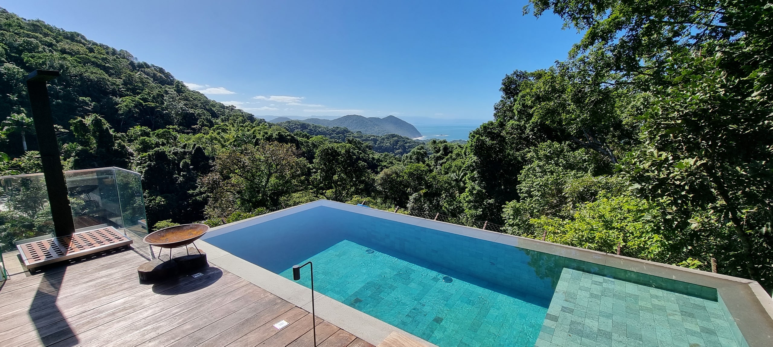 Casa no Condomínio Tijucopava Guarujá — Villa 204