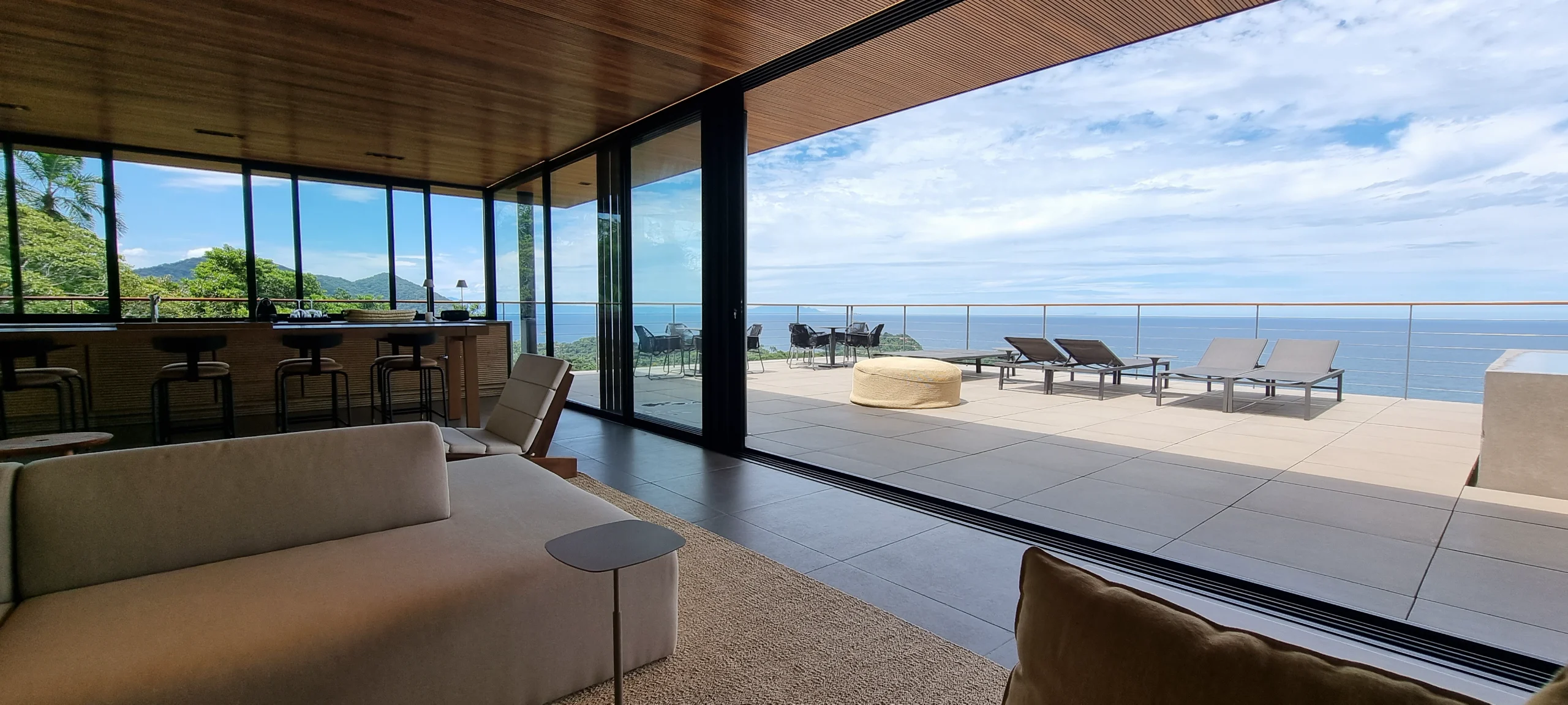 Imóvel Venda Vista para o Mar da Praia de São Pedro Casa no Condominio São Pedro Guarujá