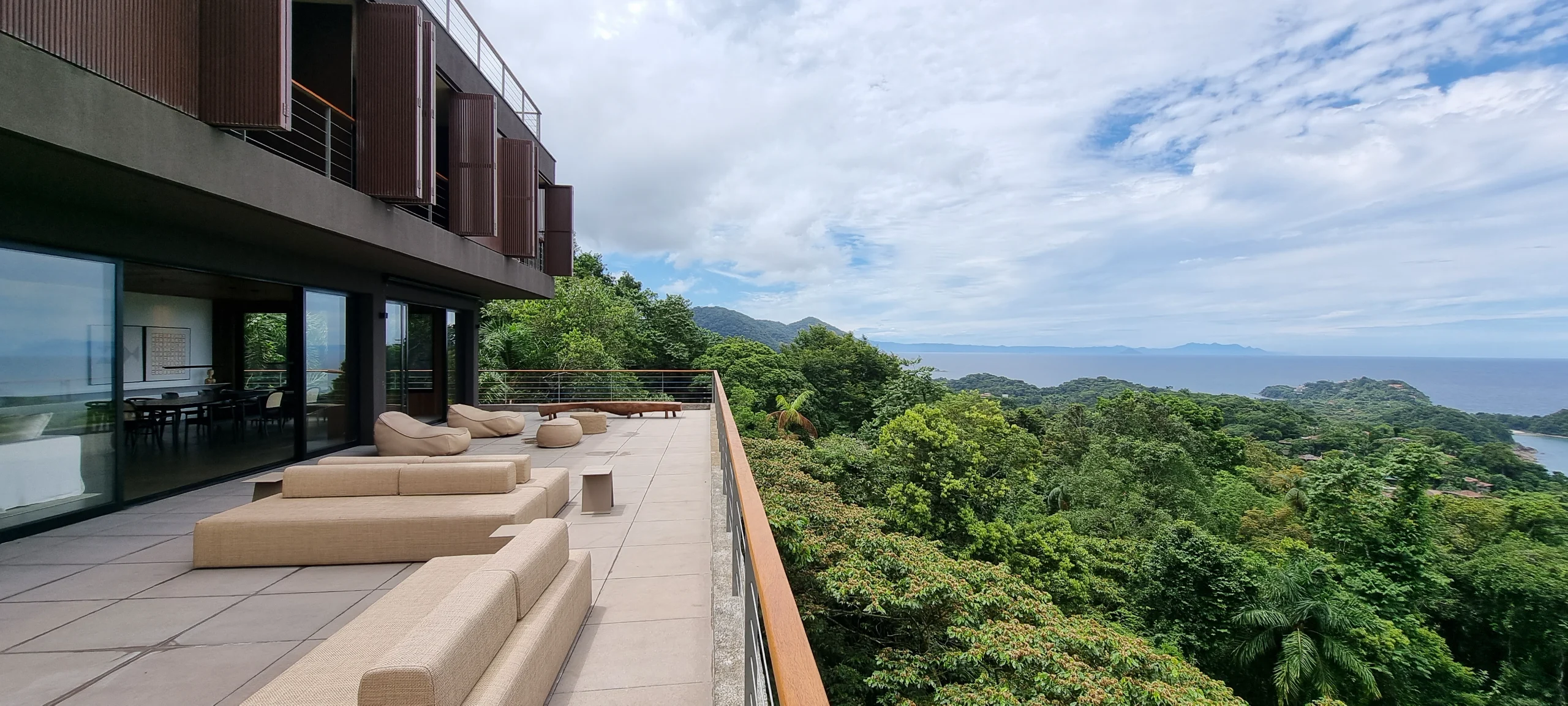 Imóvel Venda Vista para o Mar da Praia de São Pedro Casa no Condominio São Pedro Guarujá