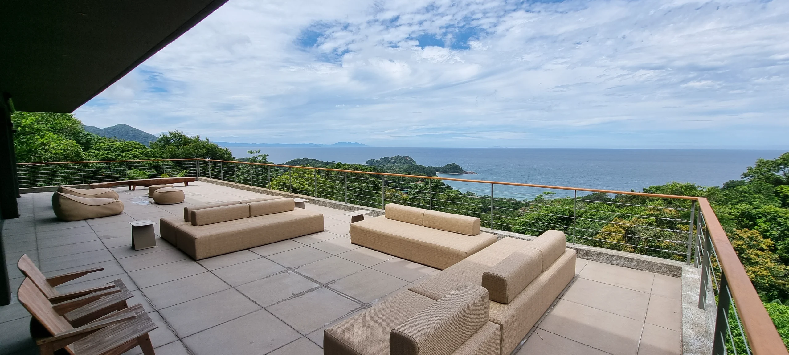 Imóvel Venda Vista para o Mar da Praia de São Pedro Casa no Condominio São Pedro Guarujá