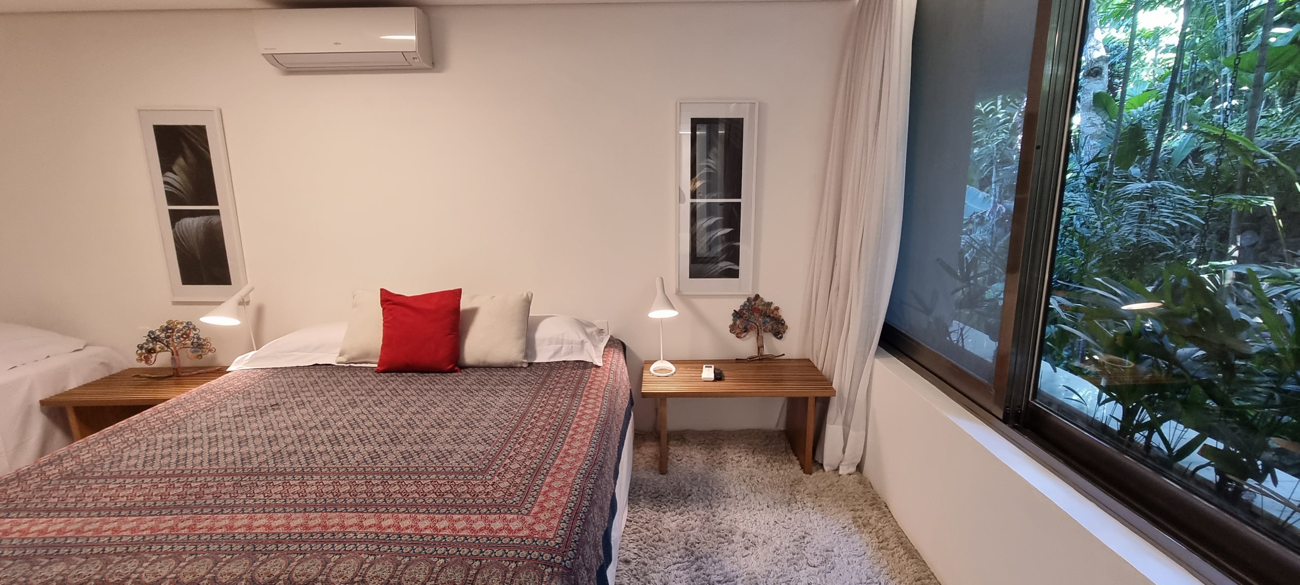 Casa Frente Praia Mar Condominio Tijucopava a Venda Guaruja