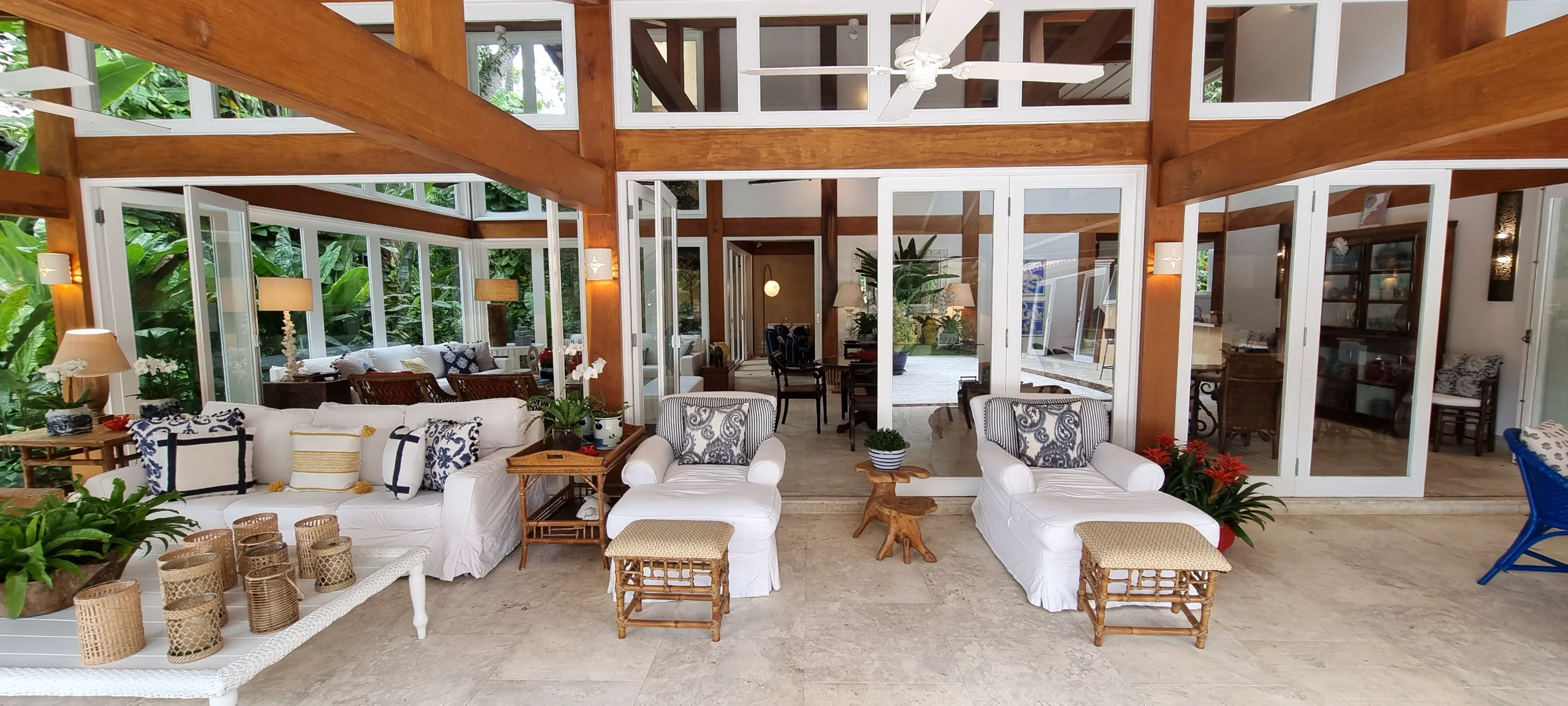 Aluguel Condominio Iporanga, Casa Praia de Iporanga Reveillon no Guarujaá