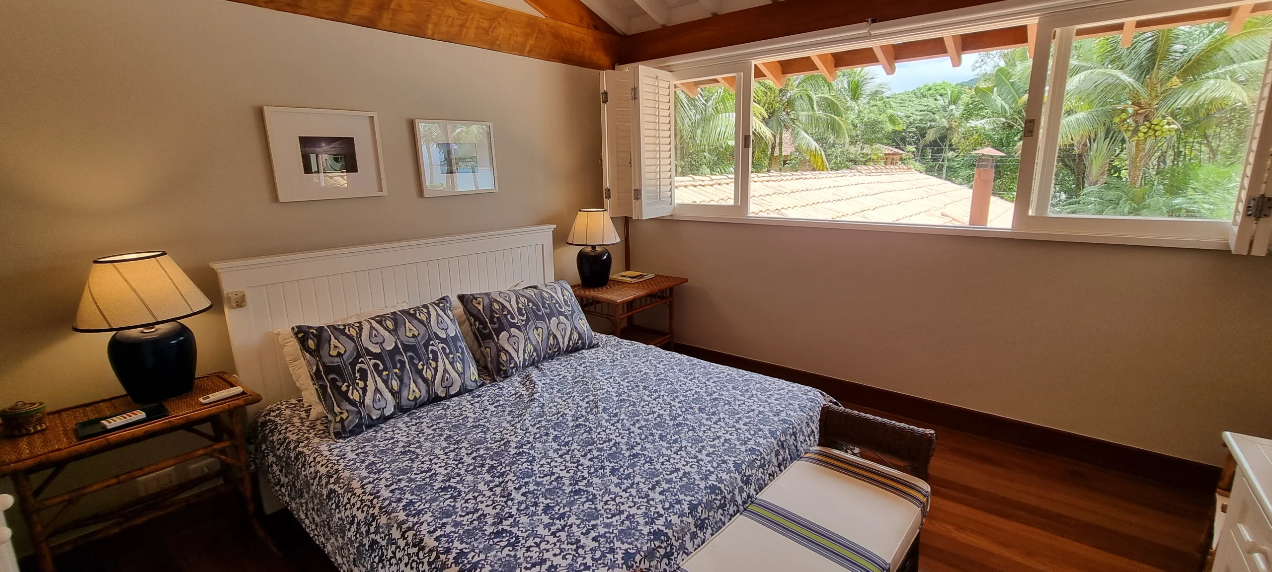 Aluguel Condominio Iporanga, Casa Praia de Iporanga Reveillon no Guarujaá