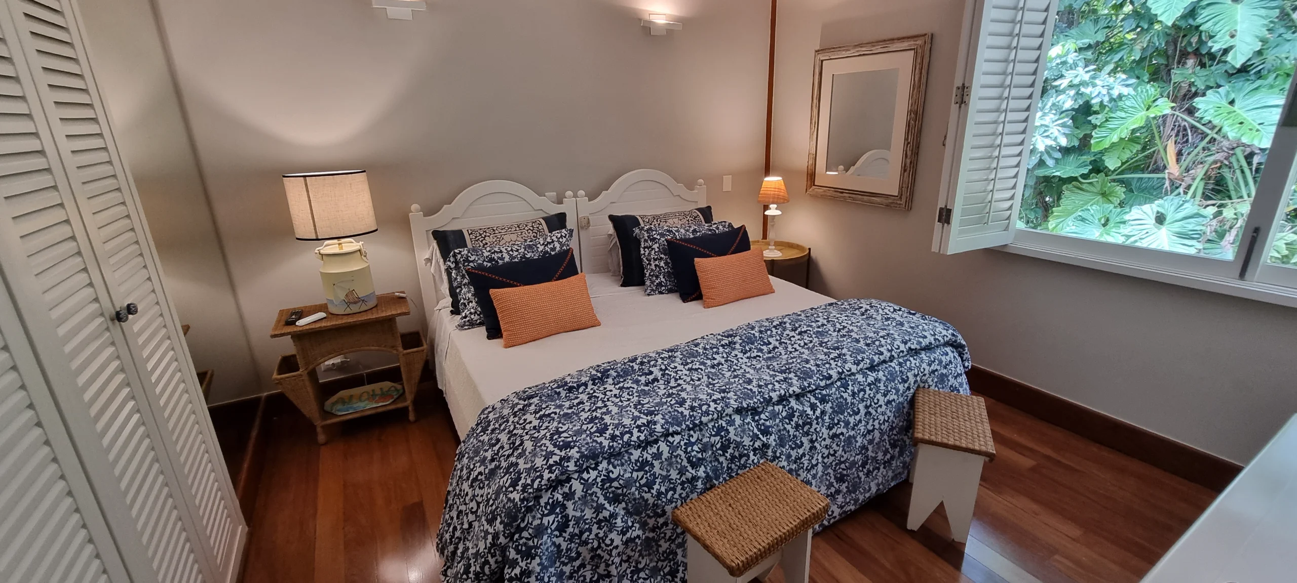 Aluguel Condominio Iporanga, Casa Praia de Iporanga Reveillon no Guarujaá