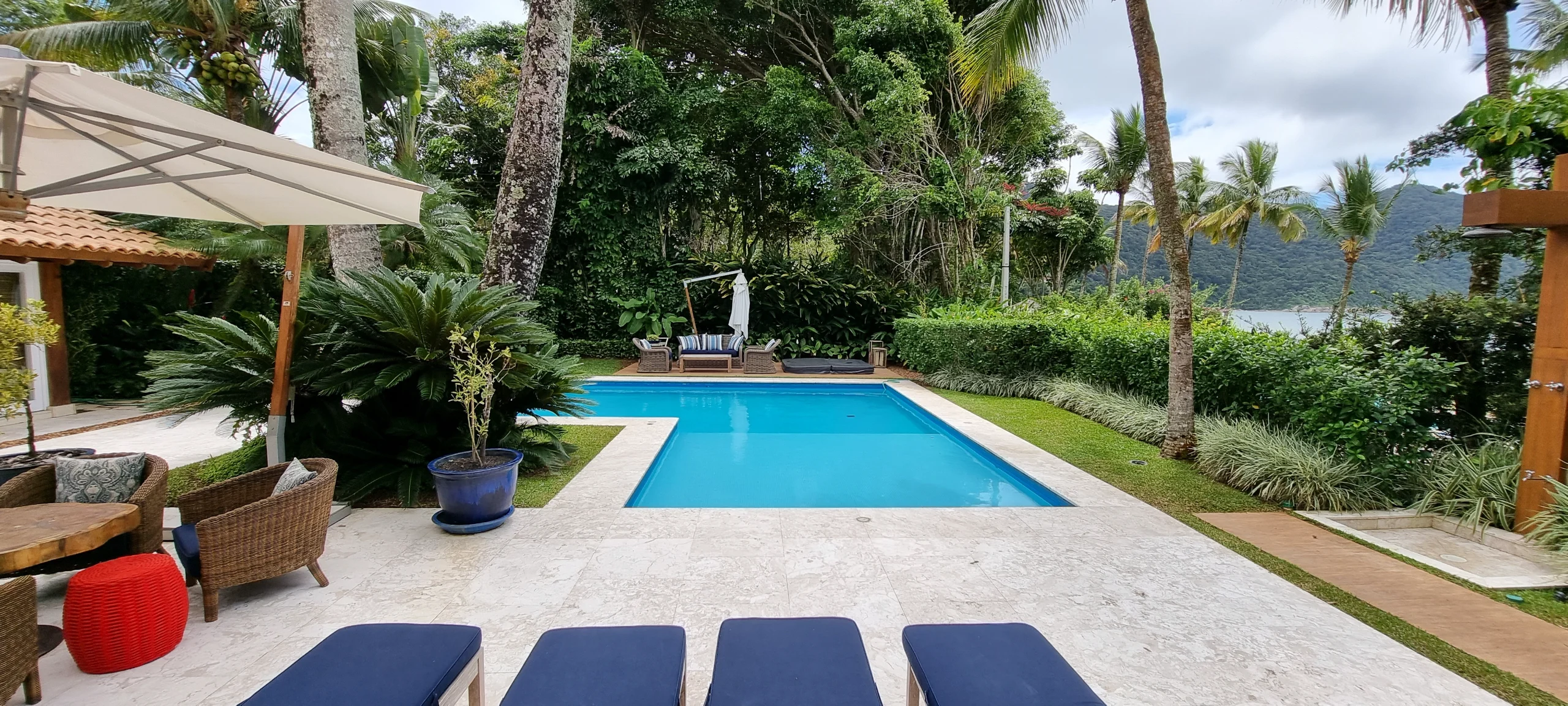Aluguel Condominio Iporanga, Casa Praia de Iporanga Reveillon no Guarujaá