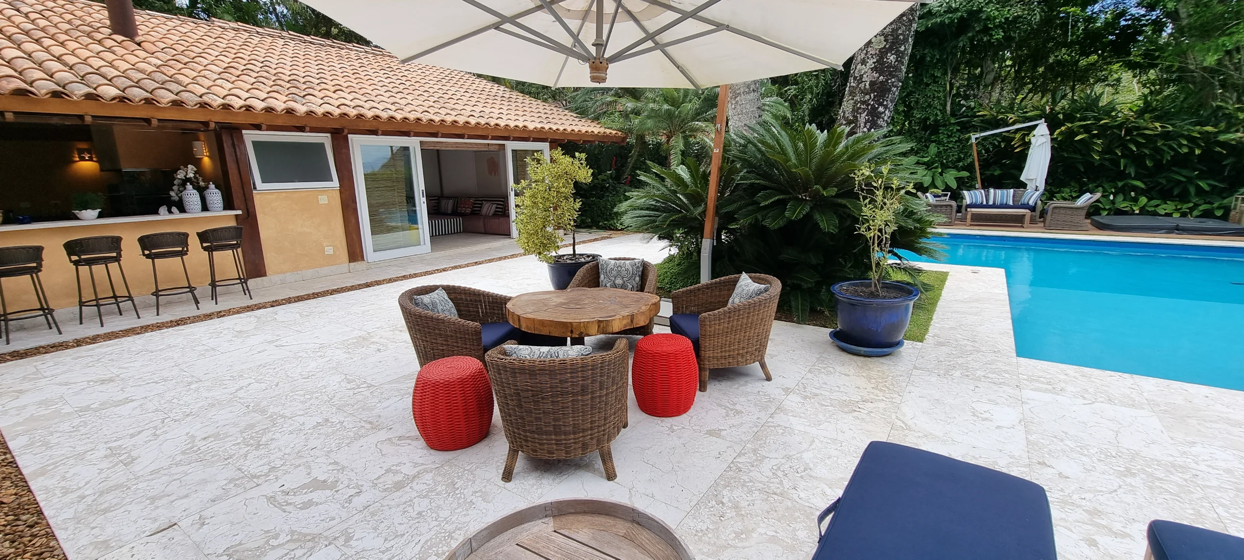 Aluguel Condominio Iporanga, Casa Praia de Iporanga Reveillon no Guarujaá